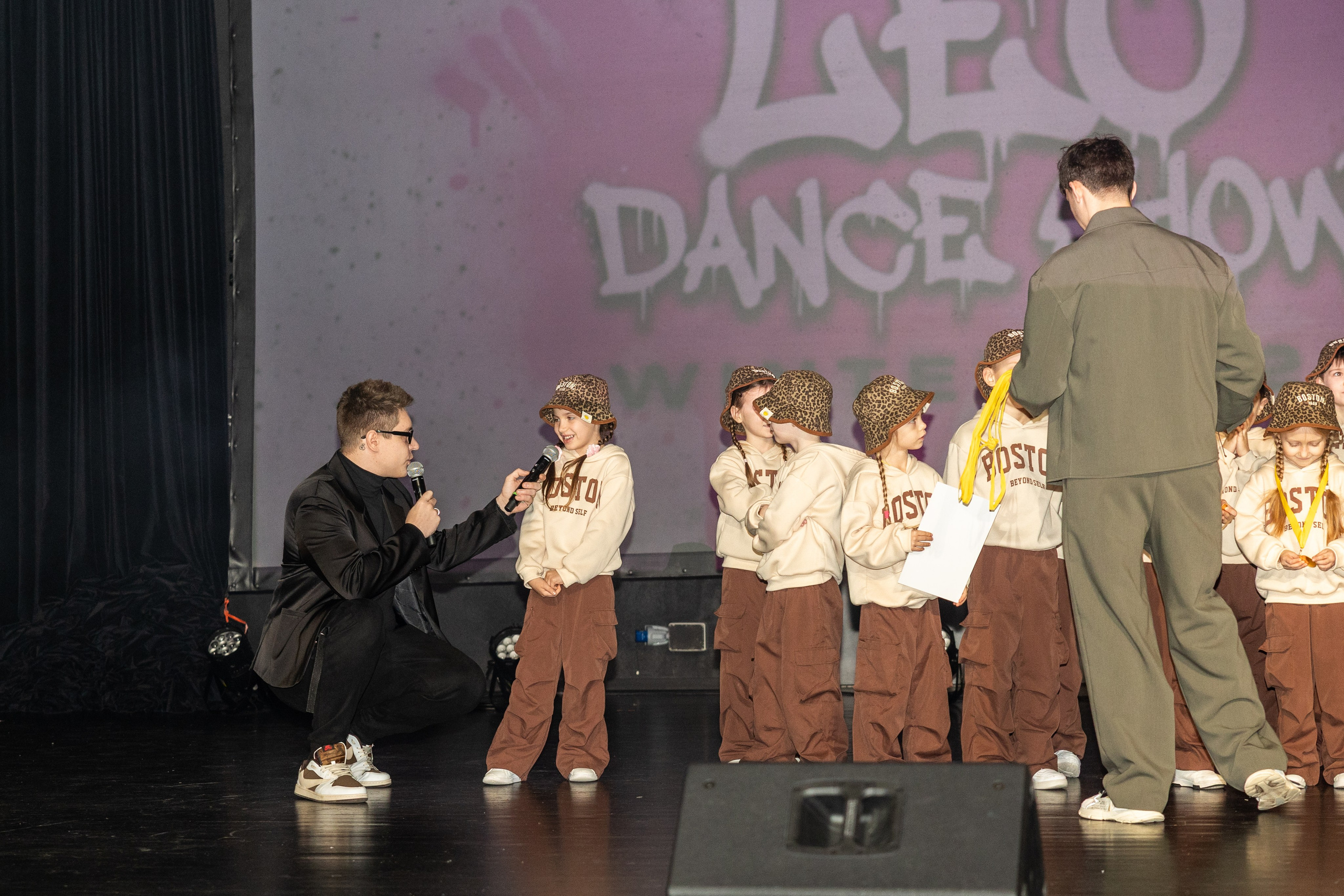 LEO DANCE SHOW WINTER 2025. Семейный и детский фотограф в Варшаве Мила Бобровская