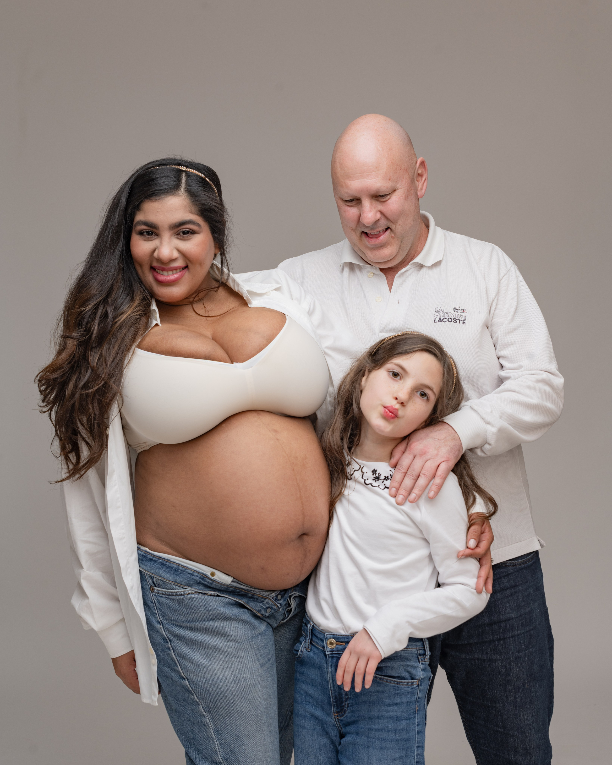 NOGLYS. Anastasiia Antoniuk portrait, family and couple photographer, Portugal