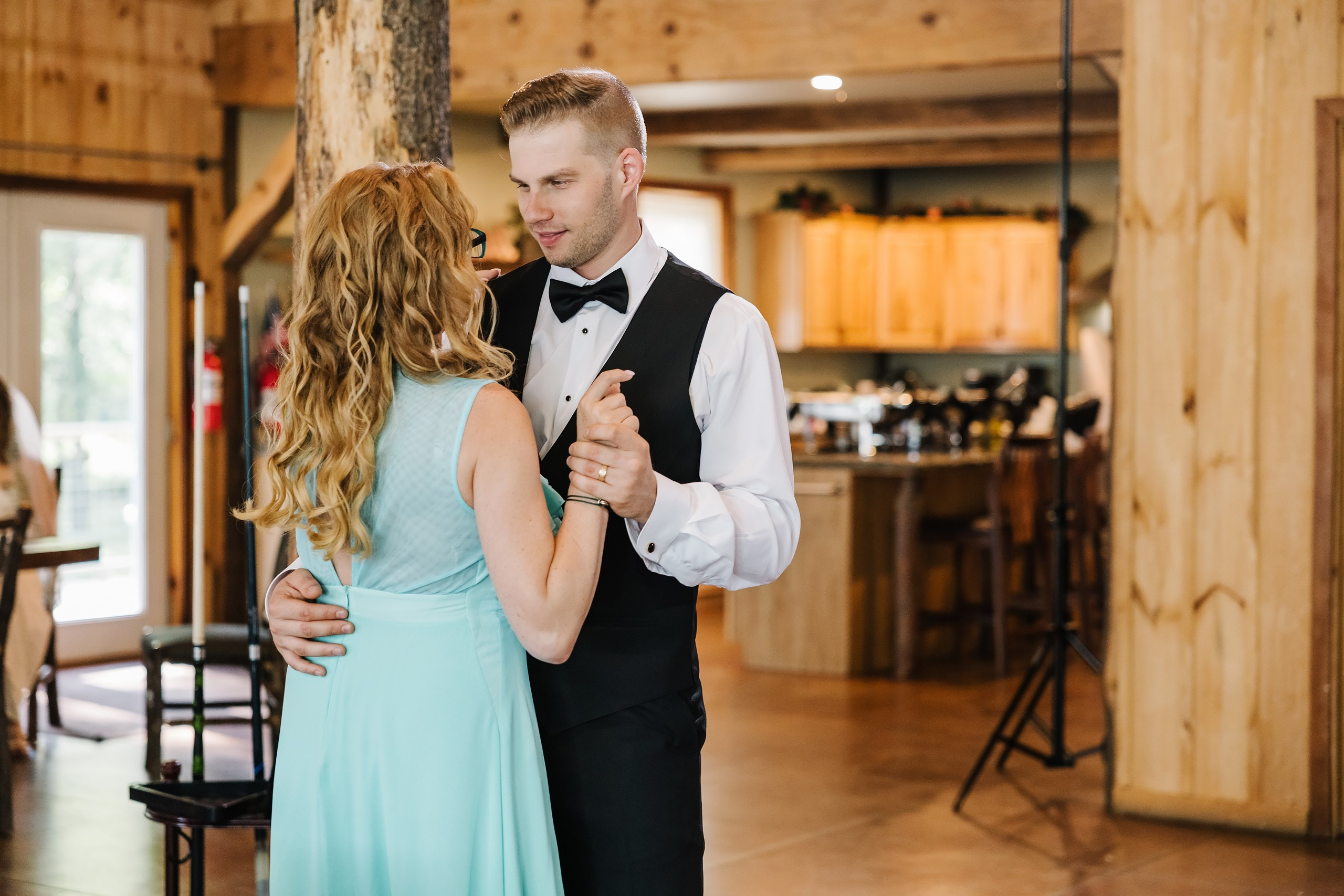 07.12.2025 Wedding. Wedding family event photographer in Chicago Nick Yushevich