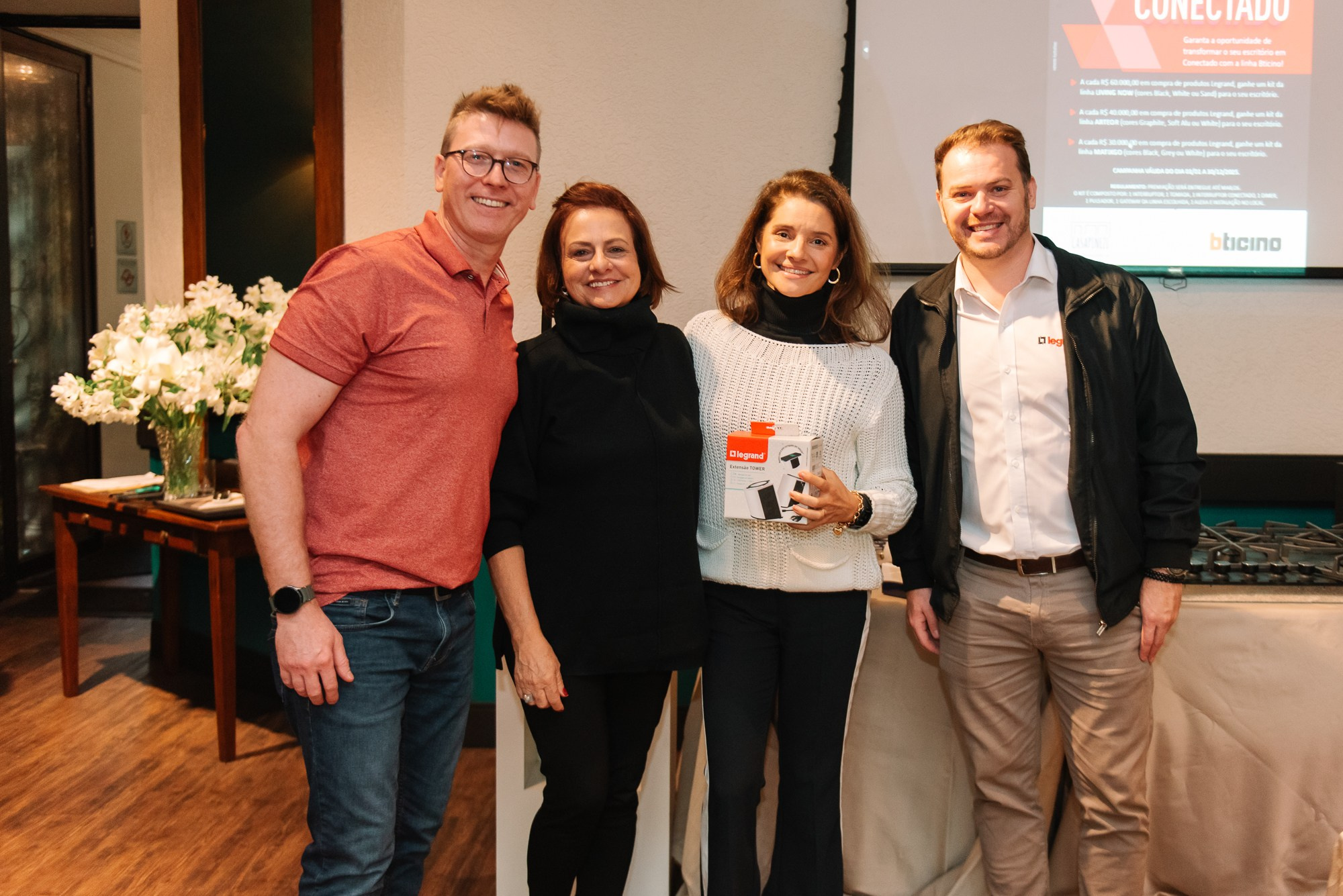 Café + Conteúdo | Casa Pinezi. 78 Imagens