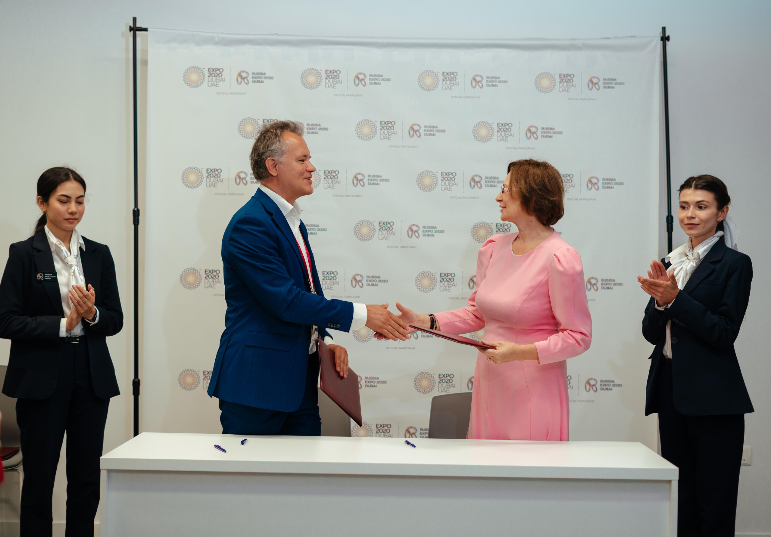 People. Photographer and videographer in Dubai Dmitry Gromov