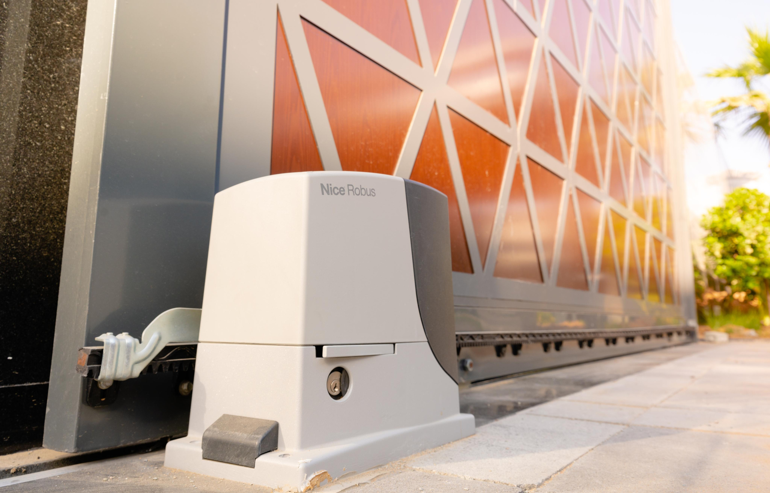 People. Photographer and videographer in Dubai Dmitry Gromov