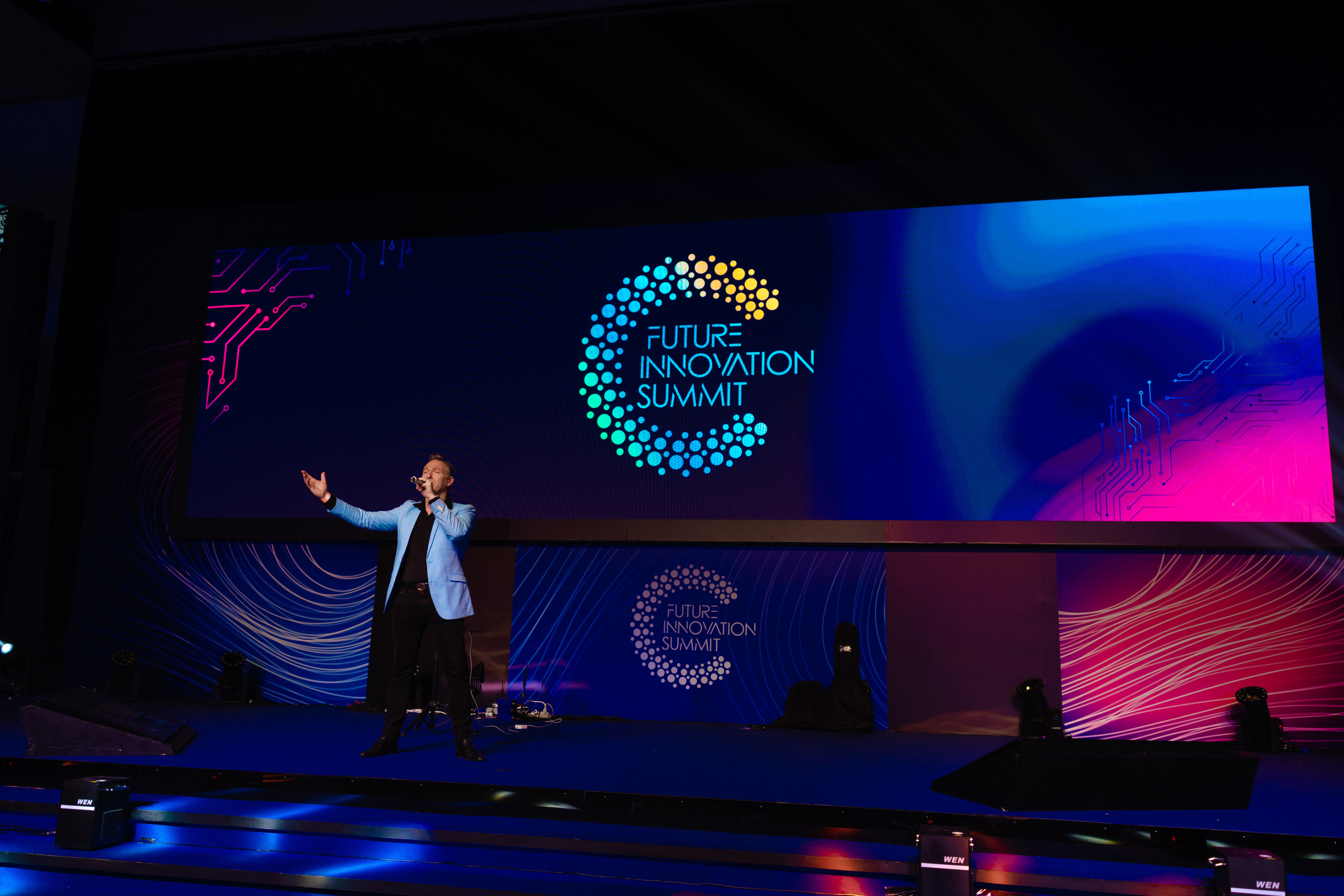 People. Photographer and videographer in Dubai Dmitry Gromov