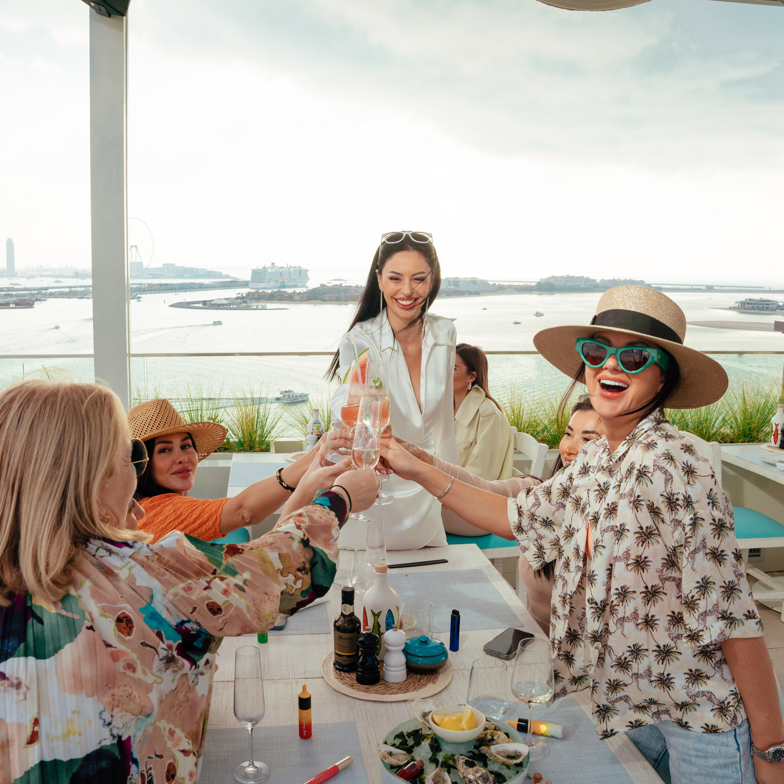 People. Photographer and videographer in Dubai Dmitry Gromov