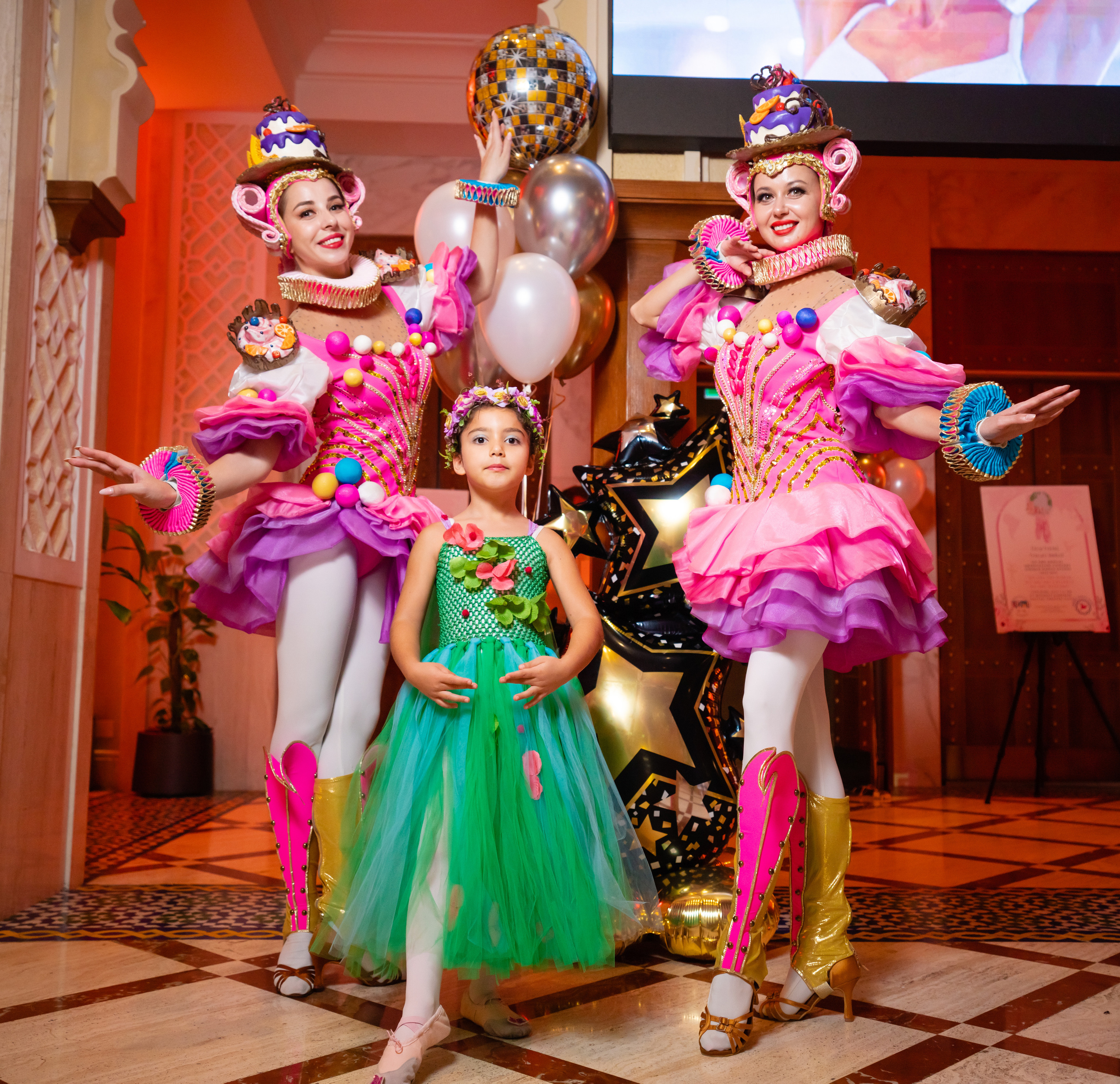 People. Photographer and videographer in Dubai Dmitry Gromov