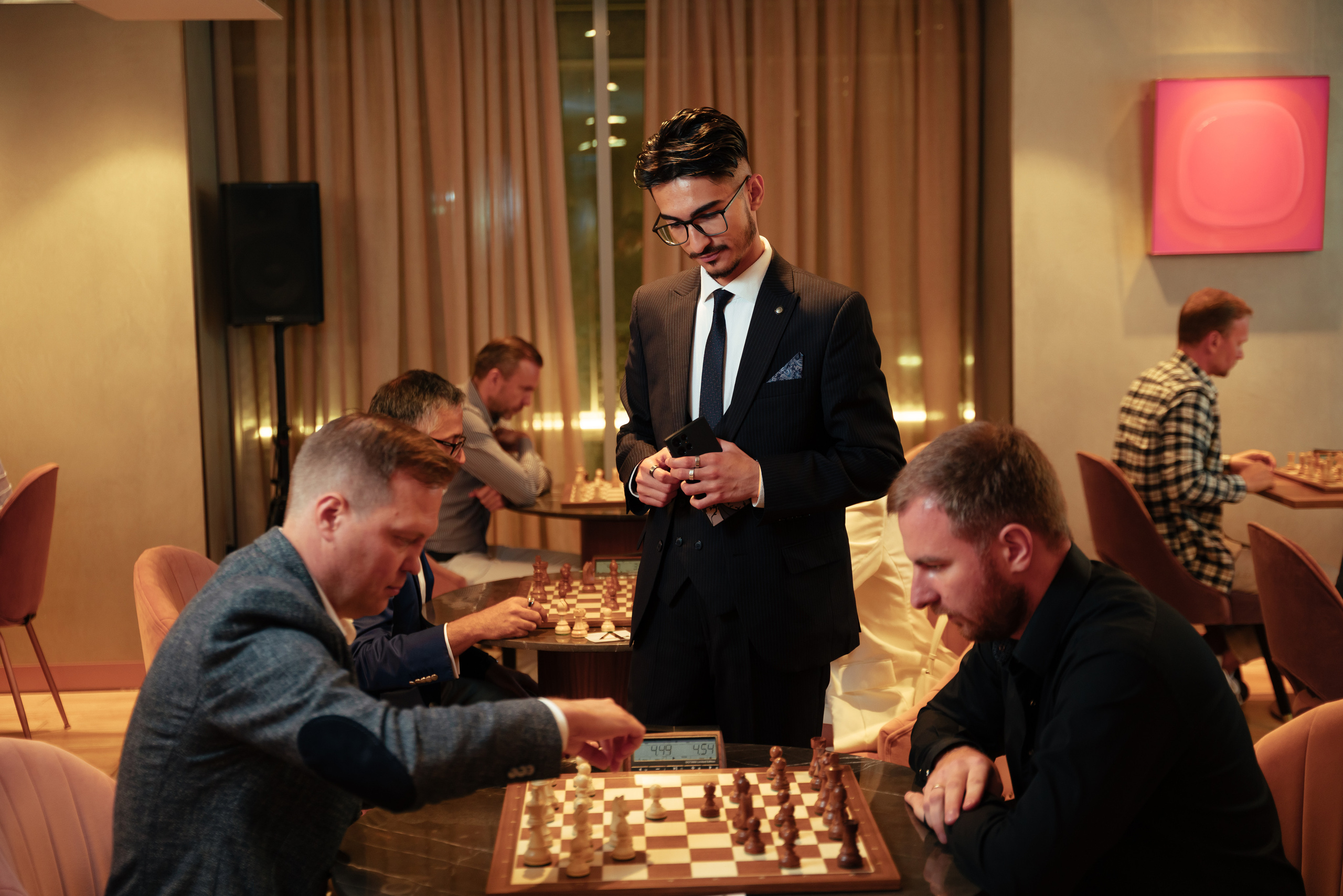 People. Photographer and videographer in Dubai Dmitry Gromov