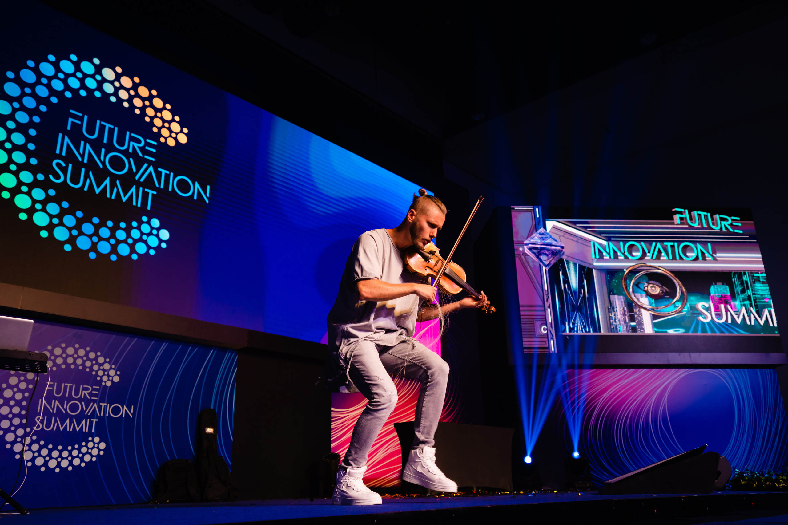 People. Photographer and videographer in Dubai Dmitry Gromov