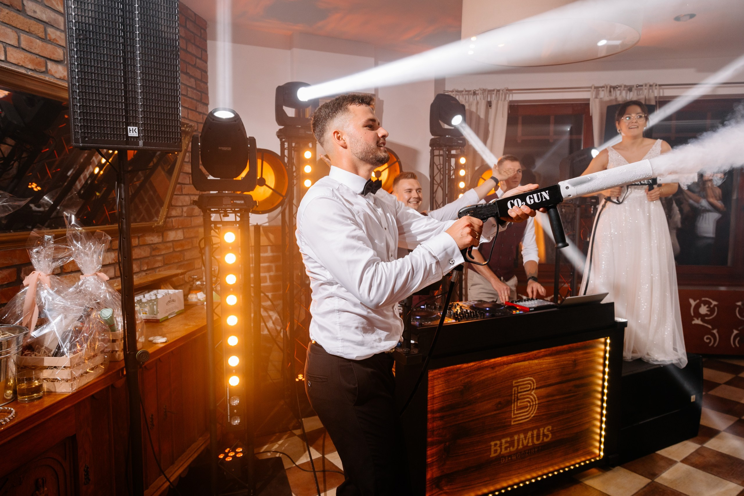 Klaudia ♡ Adrian. Fotograf Ślubny Warszawa - Sesje Biznesowe Rodzinne Eventy