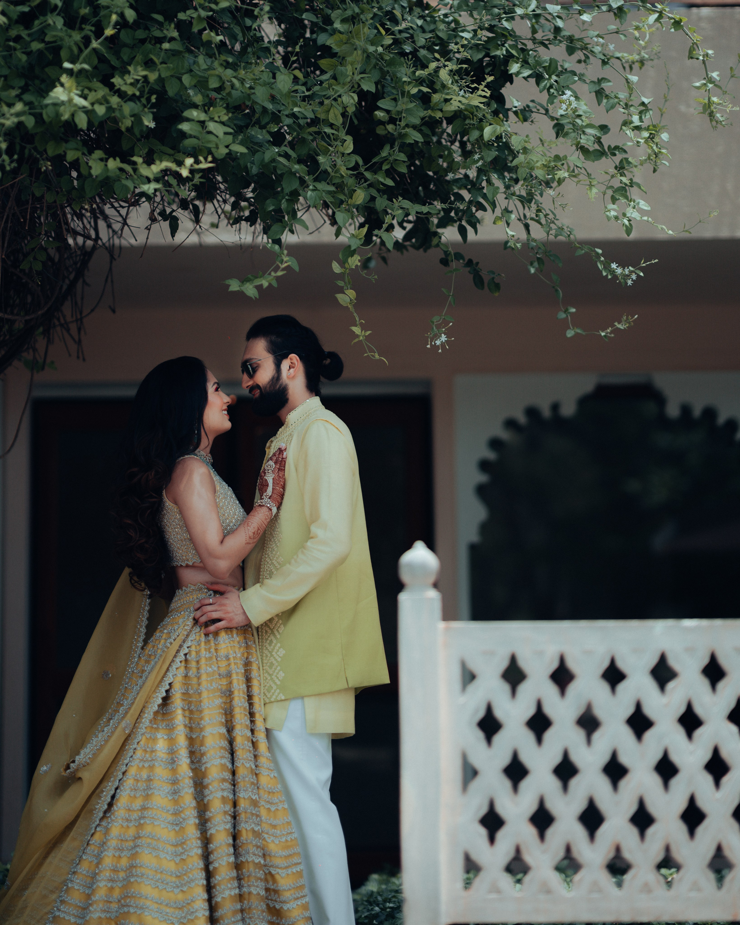HALDI & MEHANDI. Wedding photographer Stalen Robert