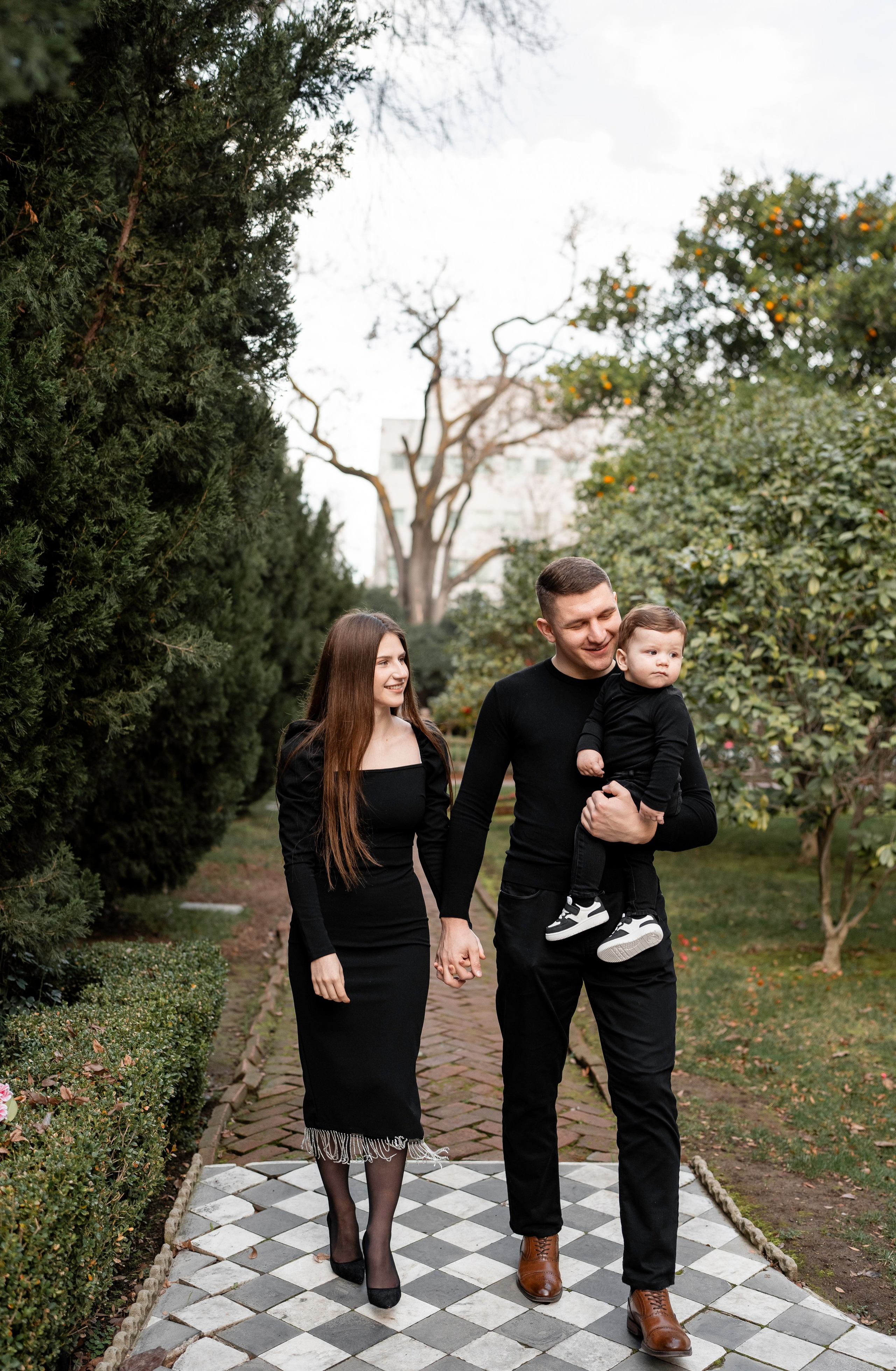 Artem, Nadia & Elisha. Family photographer in Sacramento | Sofia Pavenko