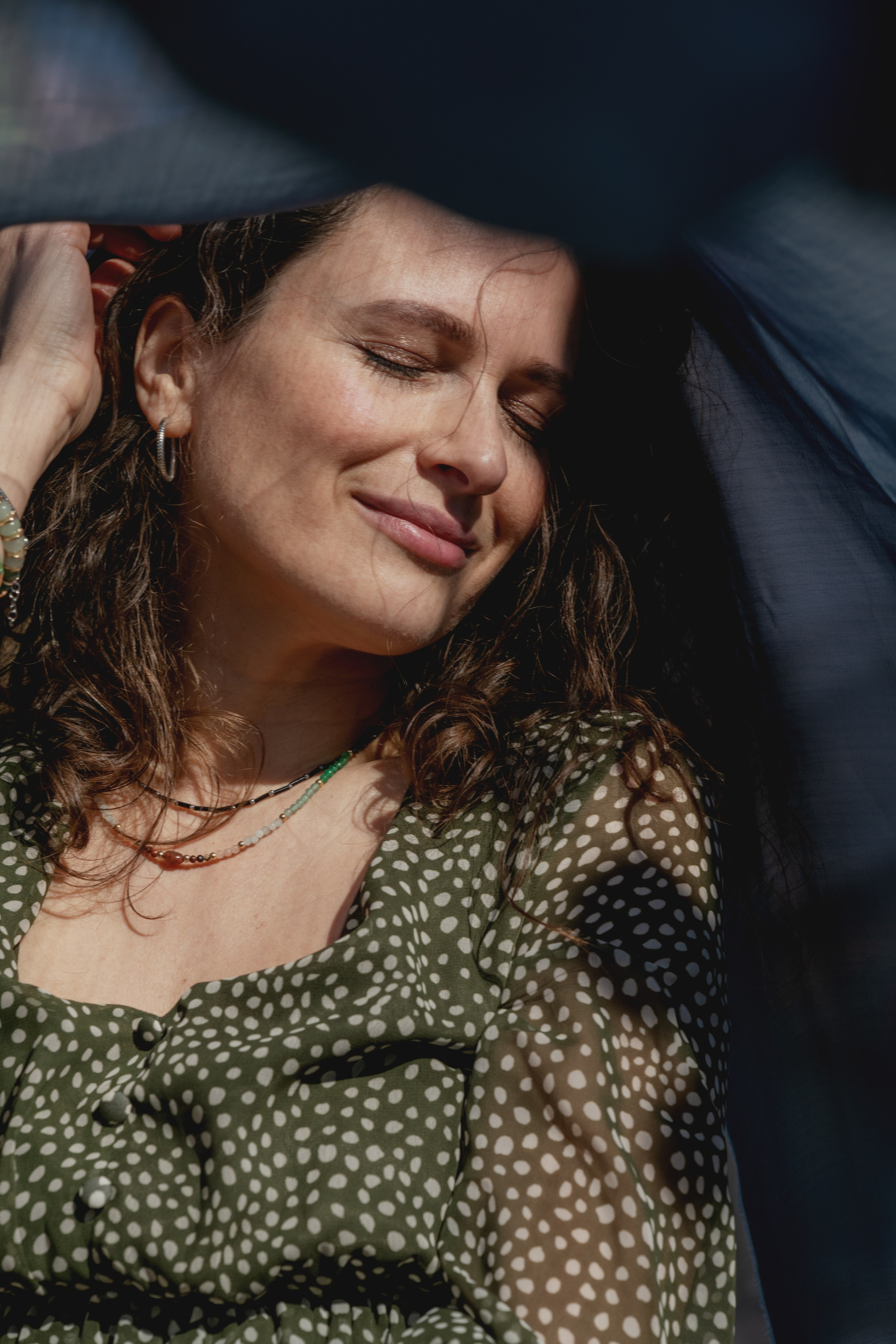 MARIA with Magnolias. Anastasiia Antoniuk portrait, family and couple photographer, Portugal