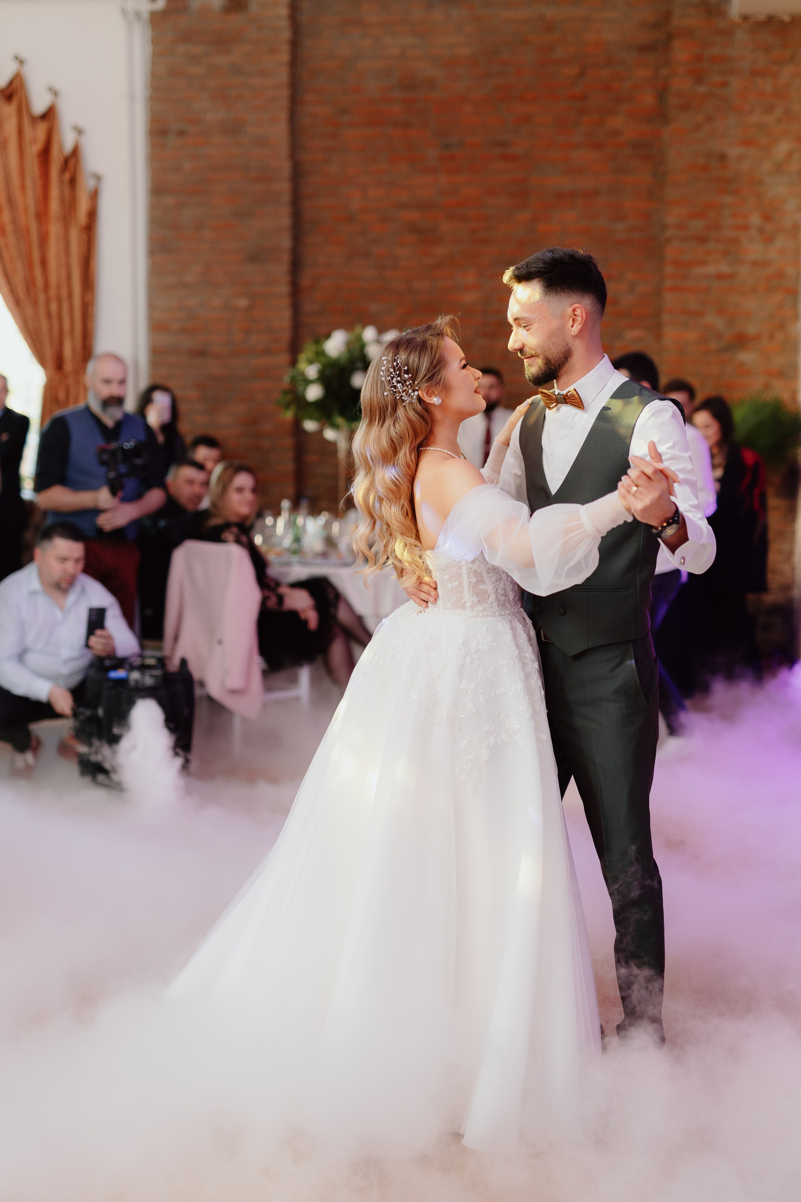 Nicoleta & Lucian. Main