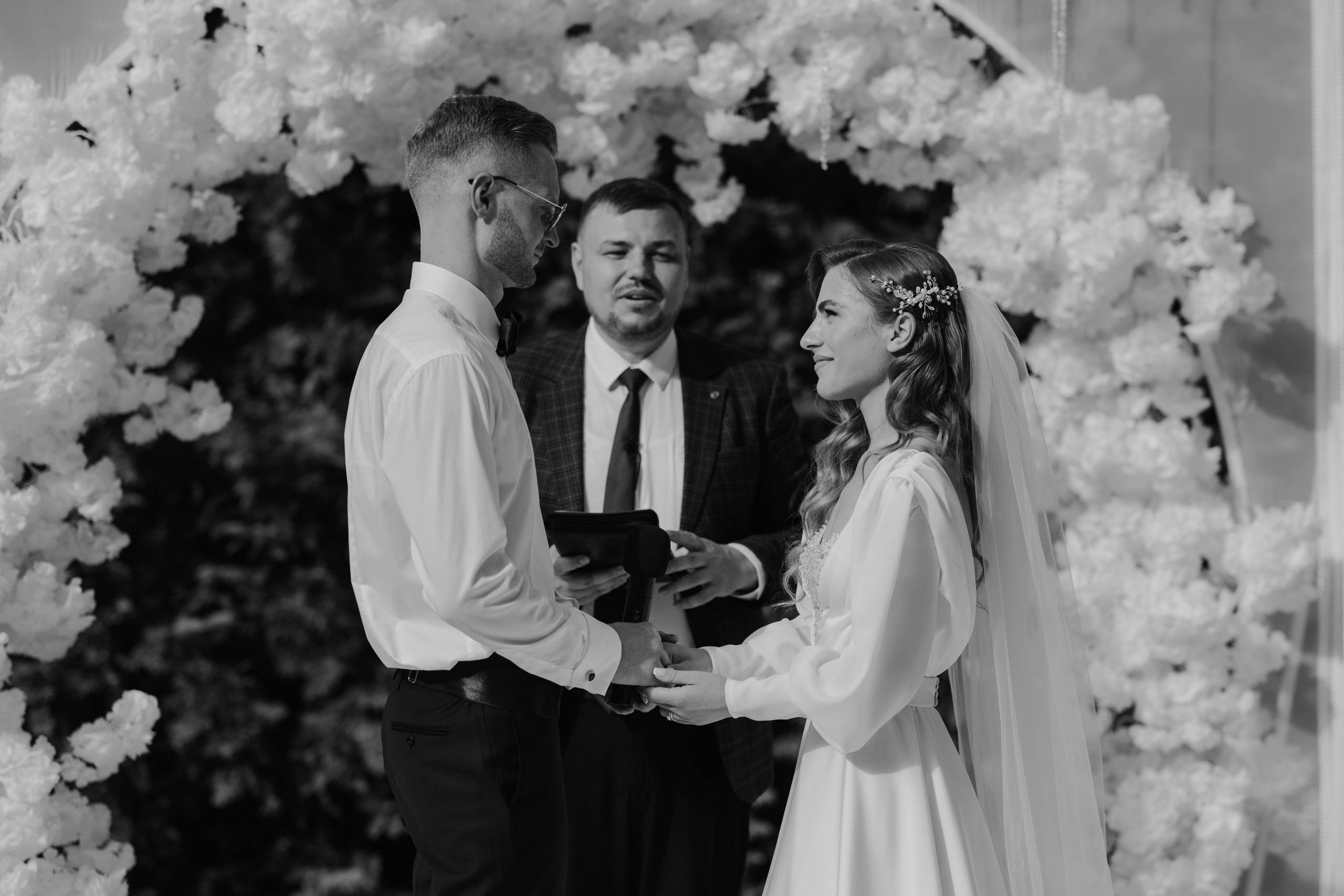 Corina & Dumitru. Main