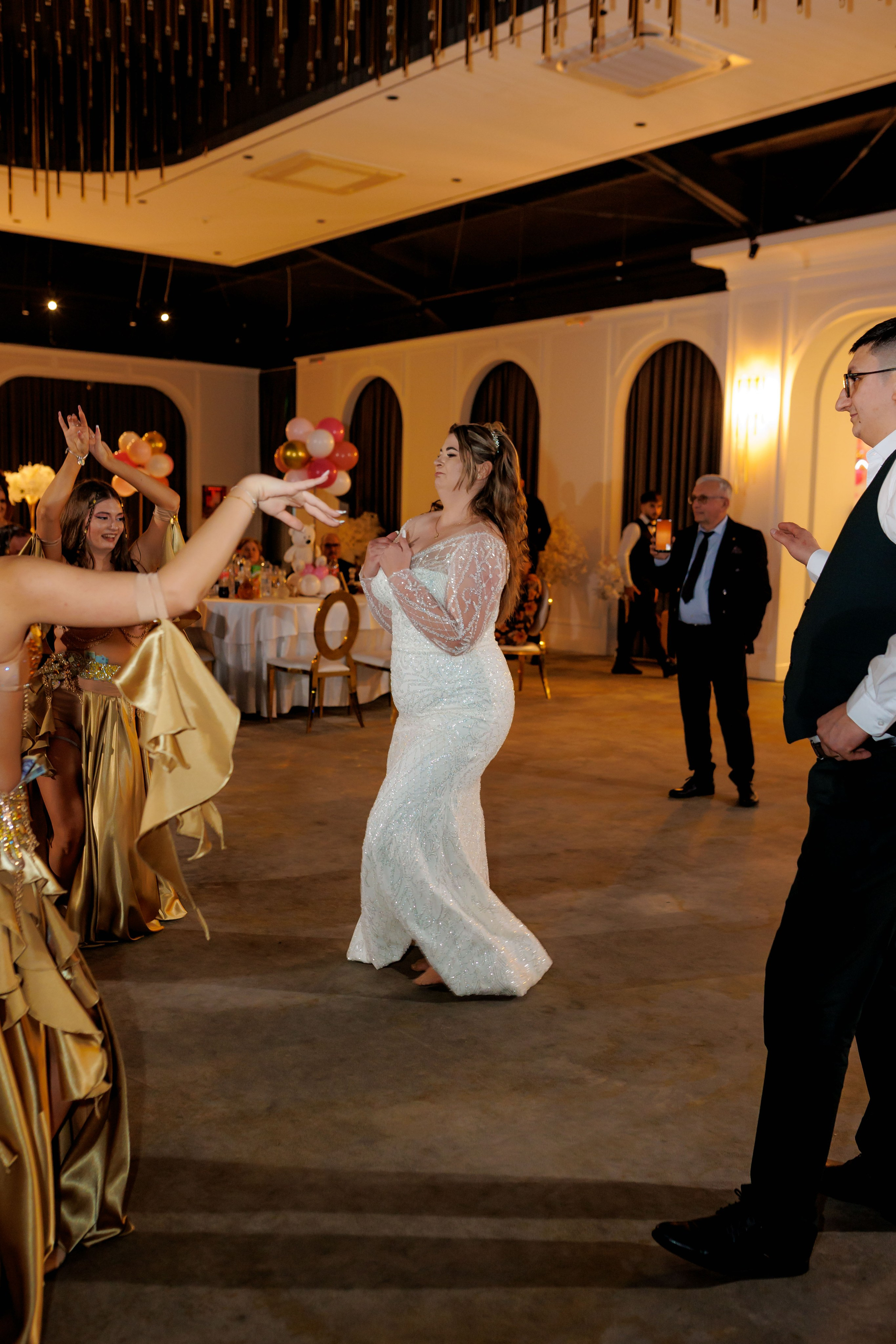 Povestea voastră, regizată de noi |Cristi Turculet Videograf Nuntă Suceava | wedding highlight. Servicii foto-video profesionale, pentru momente de neuitat