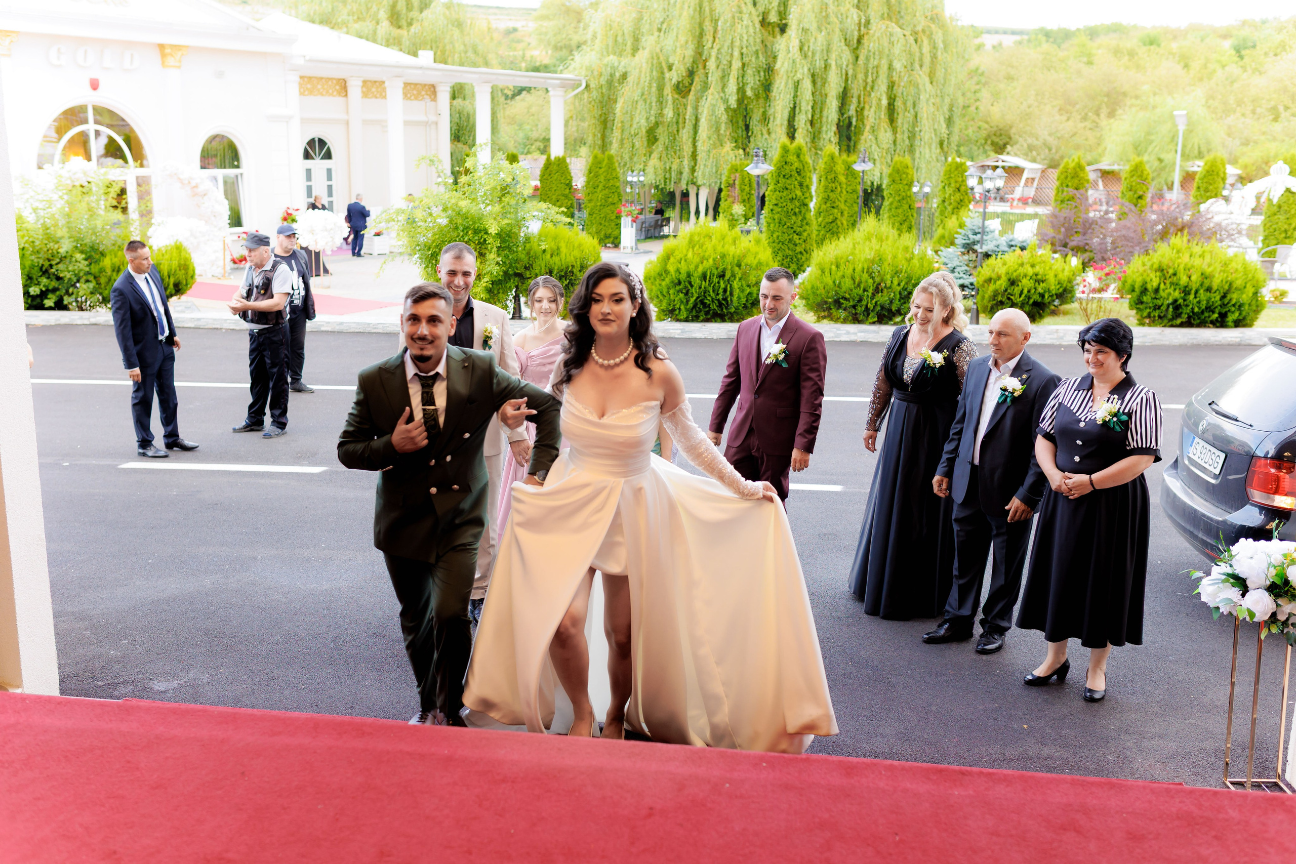 Nunta Nicoleta & Răzvan | Fotografie & Videografie Profesională. Servicii foto-video profesionale, pentru momente de neuitat