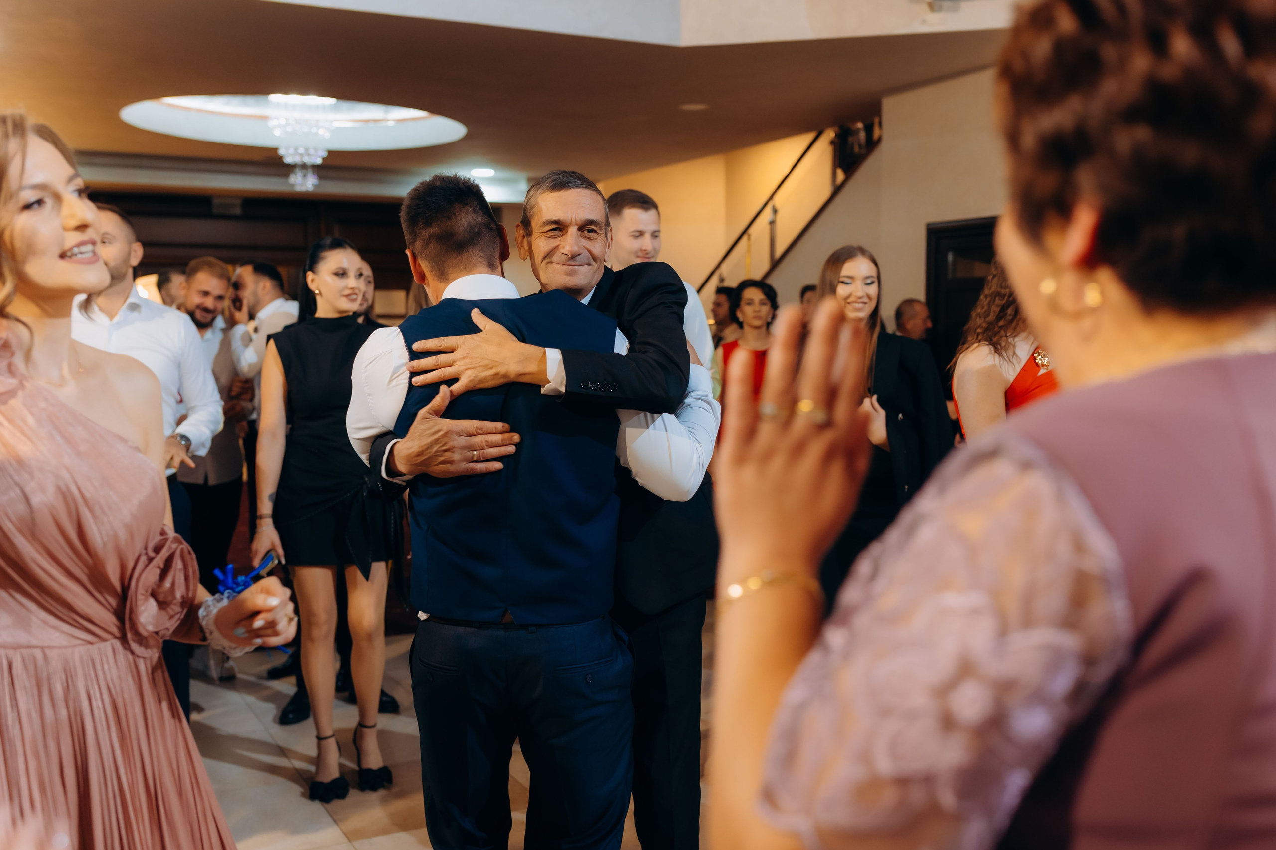 Loredana & Emilian – Ziua Nunții | Videografie - fotografie Botez Suceava, Iași, Botoșani. Servicii foto-video profesionale, pentru momente de neuitat