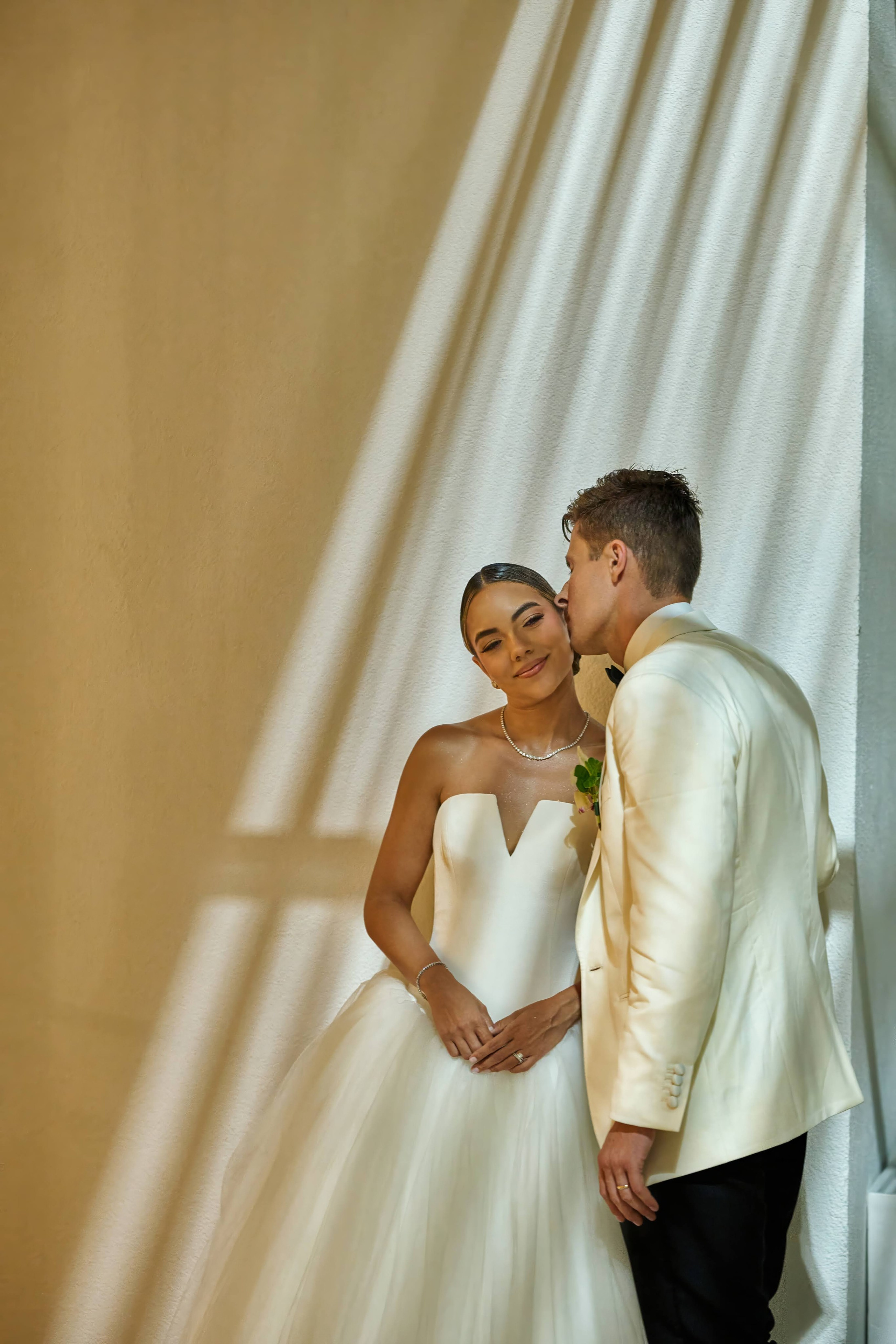 Art in Wedding | HendrickEj Wedding Photography. Wedding Photography & Videography by ZZ Hendrick | Capturing Your Love Story in Colombia & USA