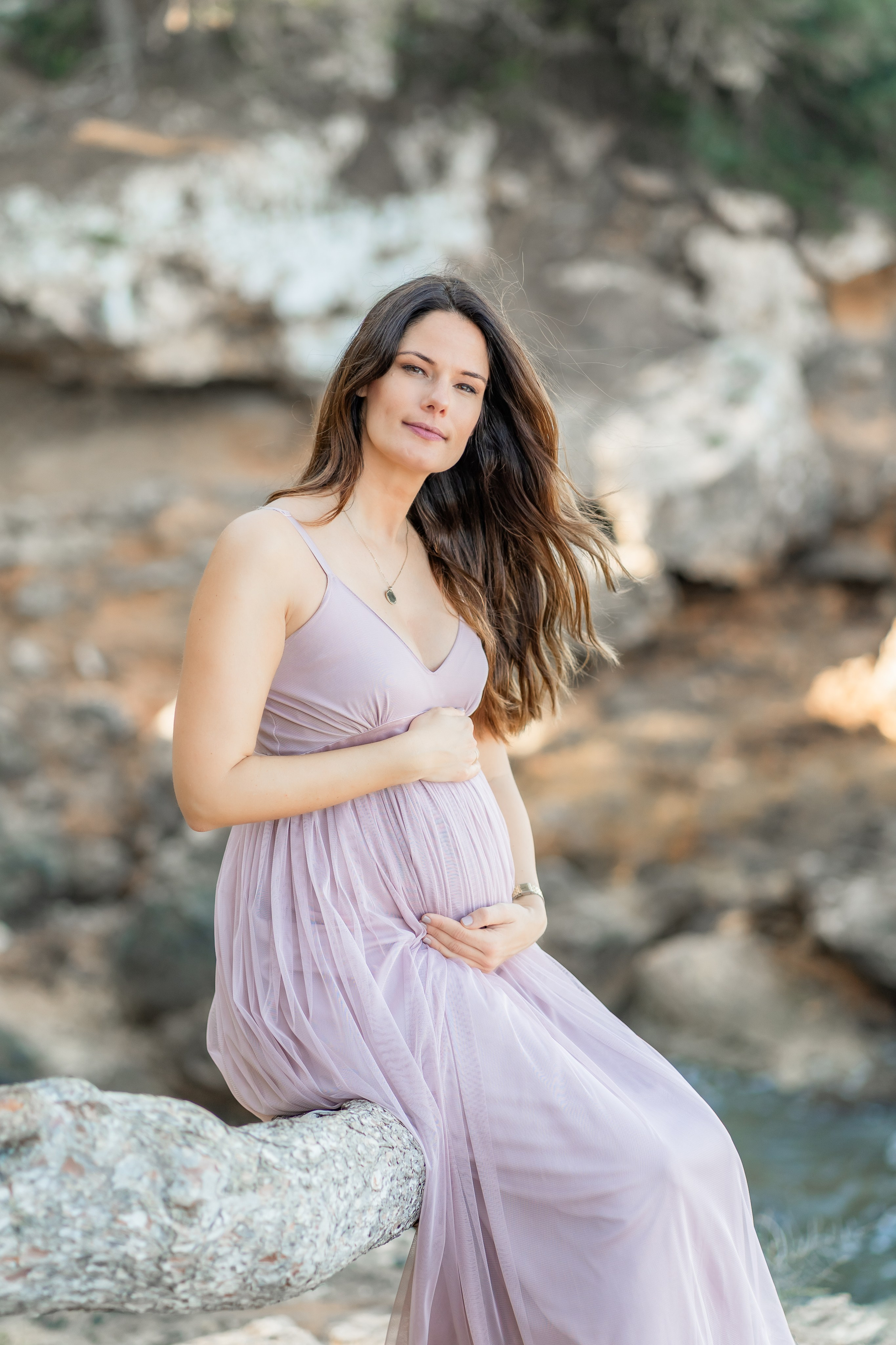 Babybauch Shooting Mallorca. Deine Fotografin auf Mallorca für Familien und Business