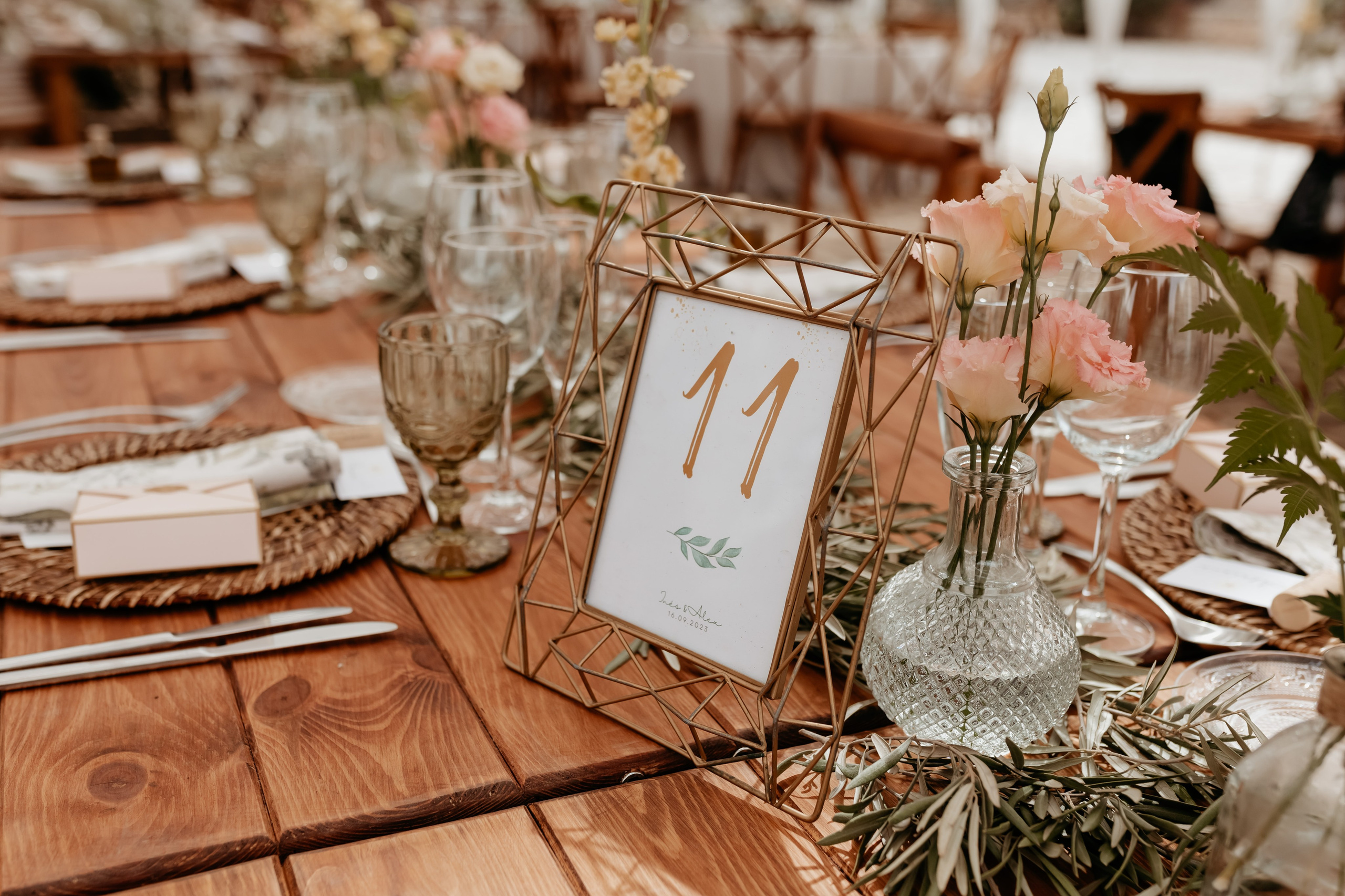 Boda en Bodegas Francisco Gómez Villena Inés y Alex - Ramoné Fotografía. Ramoné Fotografía · Fotógrafo de Bodas en Alicante, Murcia y Valencia | Reportaje Natural y Documental