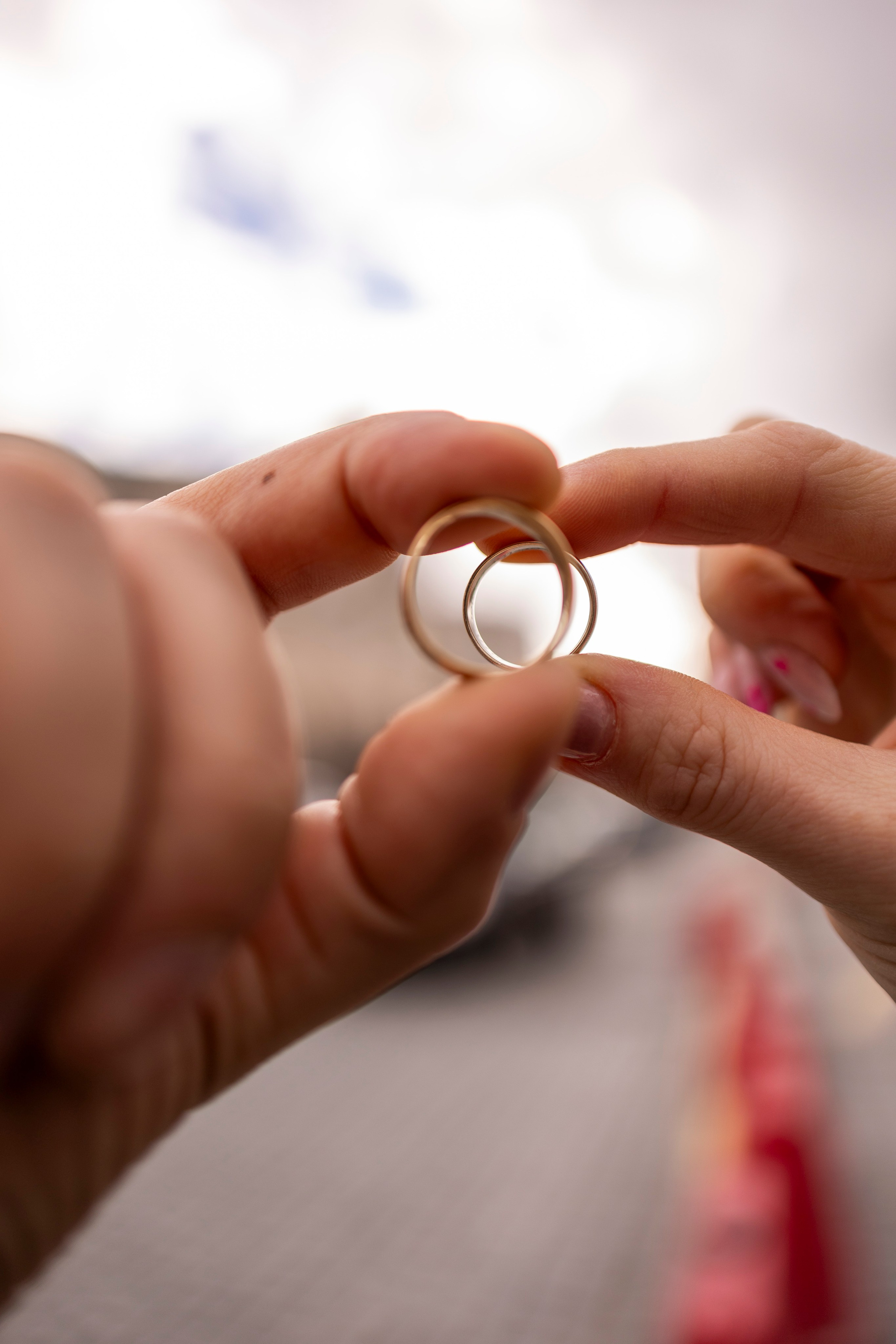 LOVE STORY. Hi! My name is Irena, and I’m a professional photographer specializing in family photography, love stories, and individual photoshoots