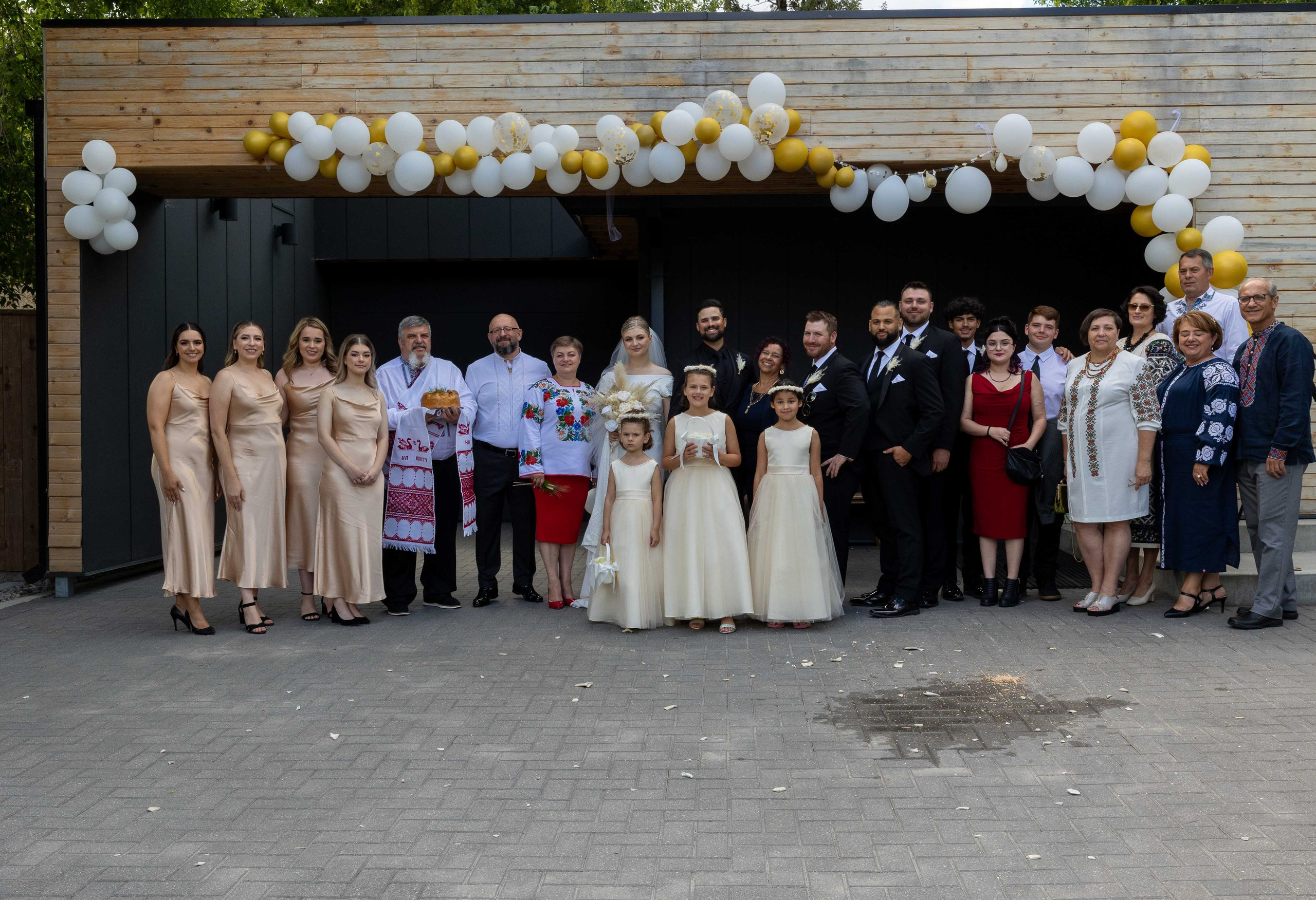 Khrystyna & Zachary (Winnipeg Art Gallery). Wedding Photographer in Winnipeg — Cinematic & Timeless by Vitiuk Photography