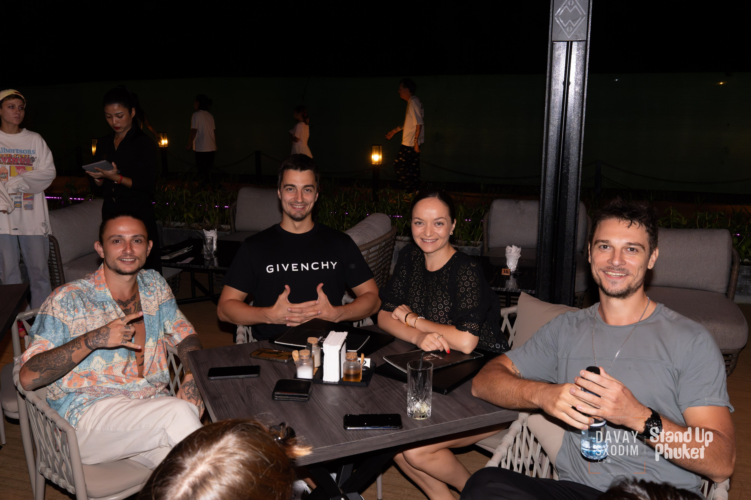 Standup Влада Лапина | Фоторепортаж | Афиша | DAVAYSXODIM.com PHUKET. АФИША|ФОТОРЕПОРТАЖИ|ИВЕНТЫ|ПХУКЕТ