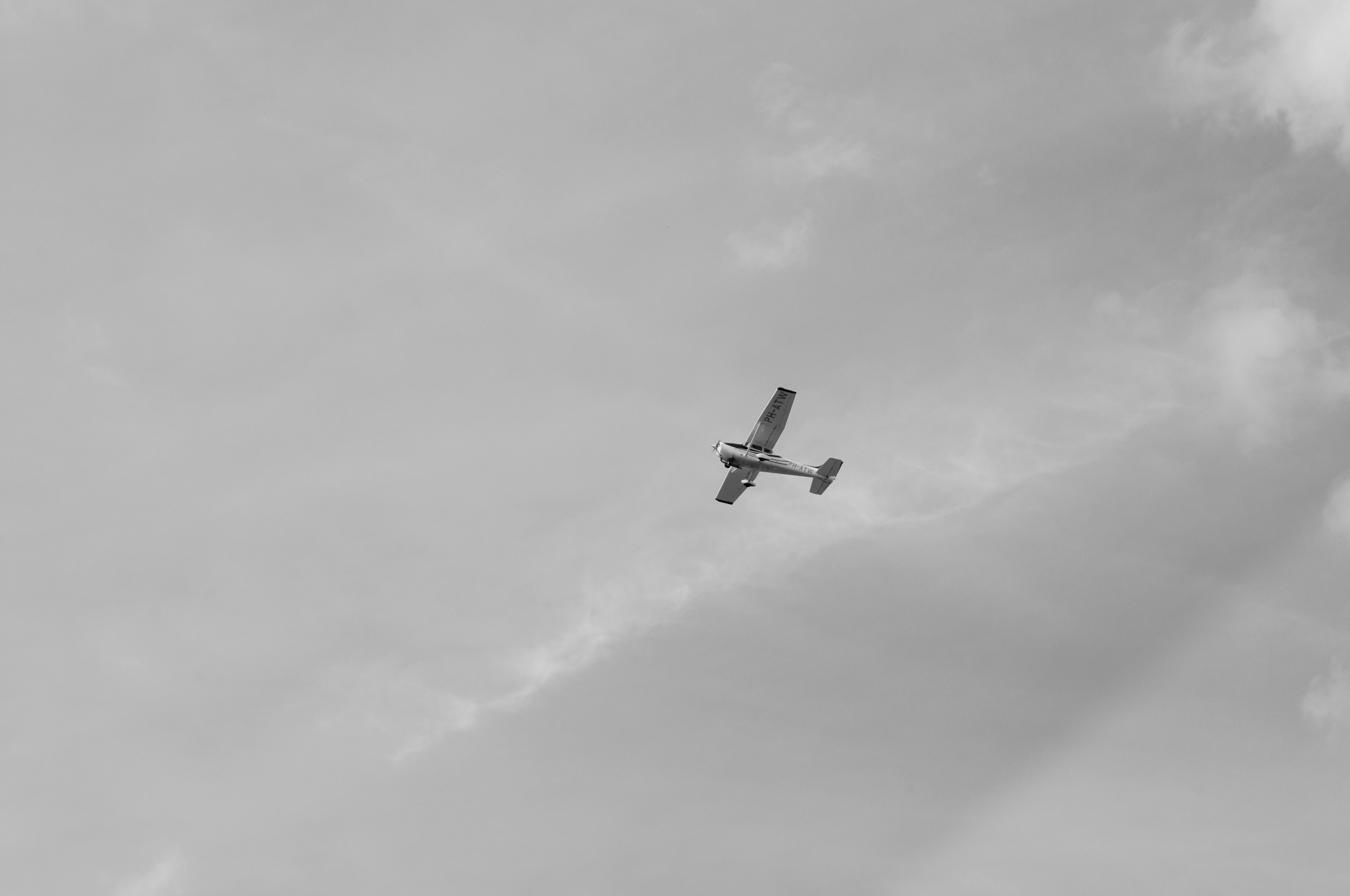 Een fotoshoot van een piloot en vliegtuigen. Éclat Fotos. Exclusieve portretfotografieservice