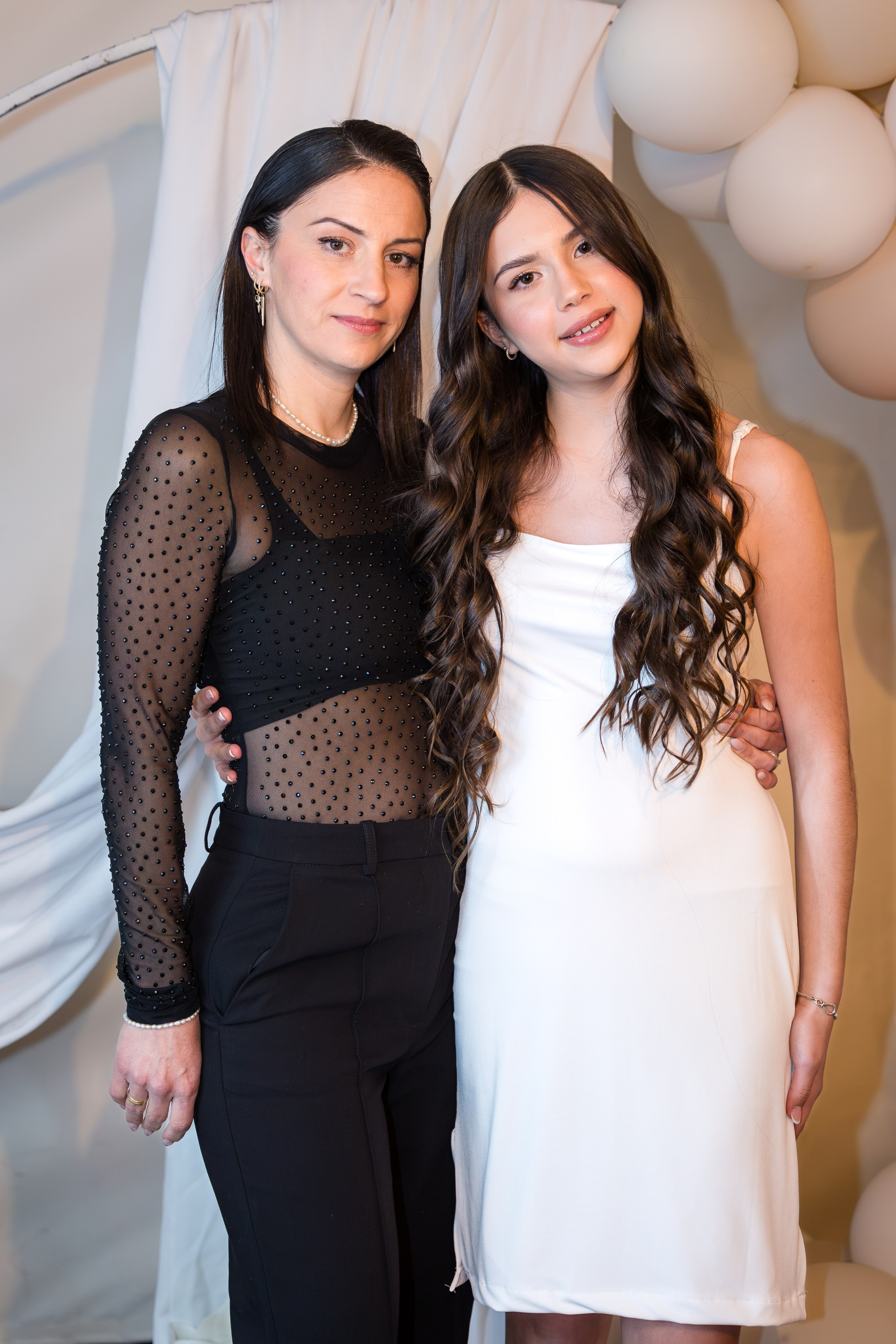 Noya. AMIR BUCHNIK PHOTOGRAPHER