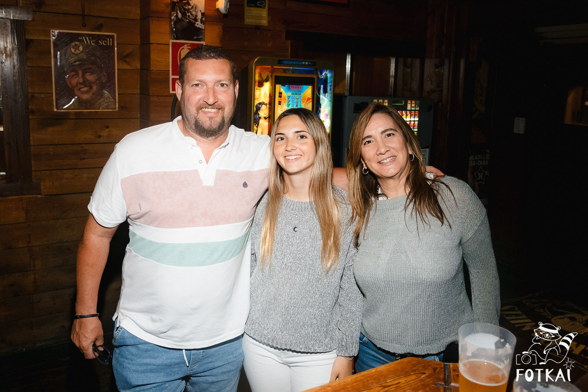 Los Ekilibristas de la Cuerda Floja — Фото с концерта в Торревьехе, 2026 | FOTKAI