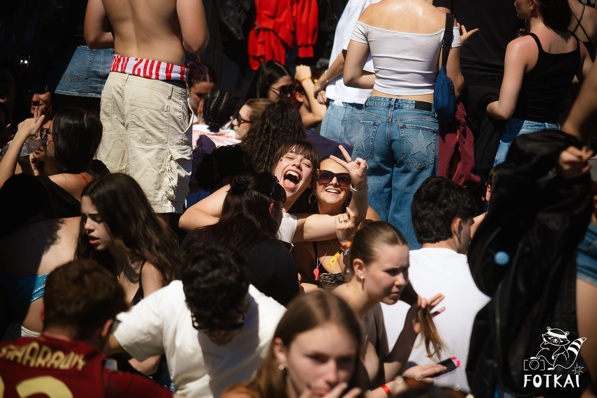 Fotos Costa Sonora 2026 Alicante Día 2 — busca tu foto y encuentra amigos del festival | FOTKAI