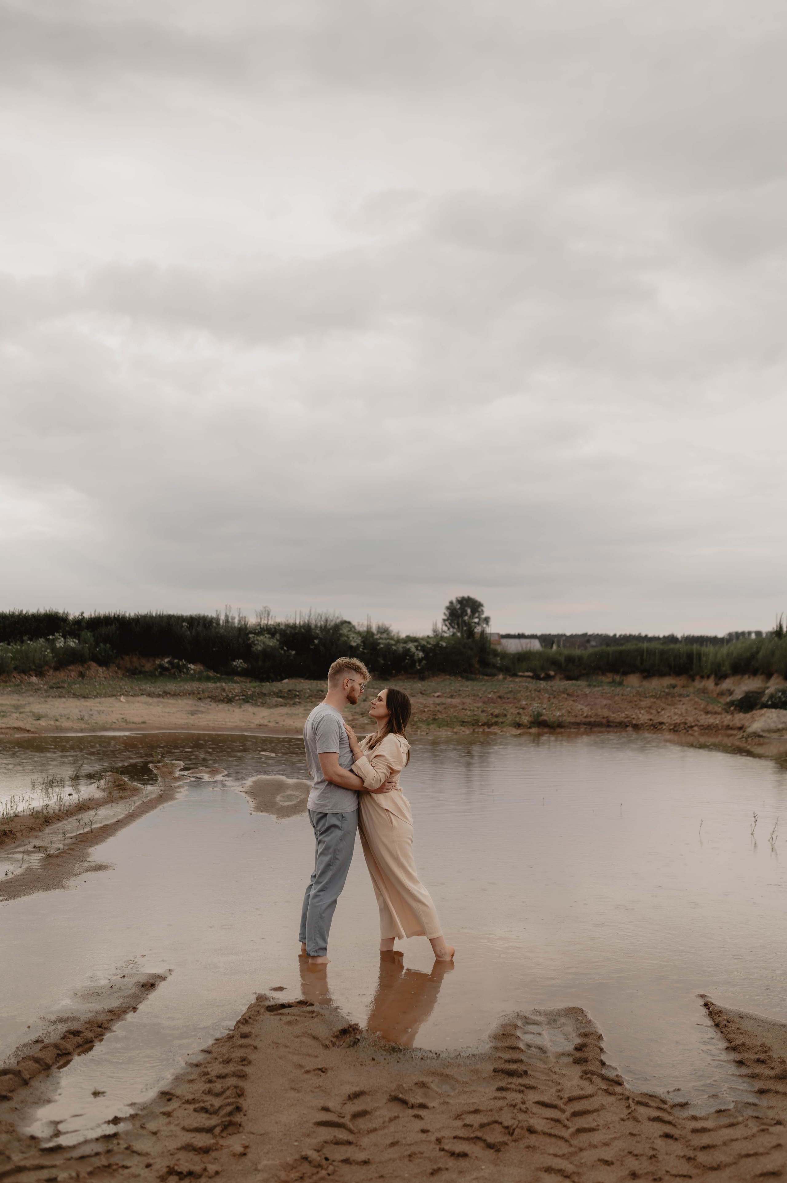 Rain & Sun | Love Story in Wolframs-Eschenbach. Fotografin Ansbach - Paare | Hochzeit | After Wedding