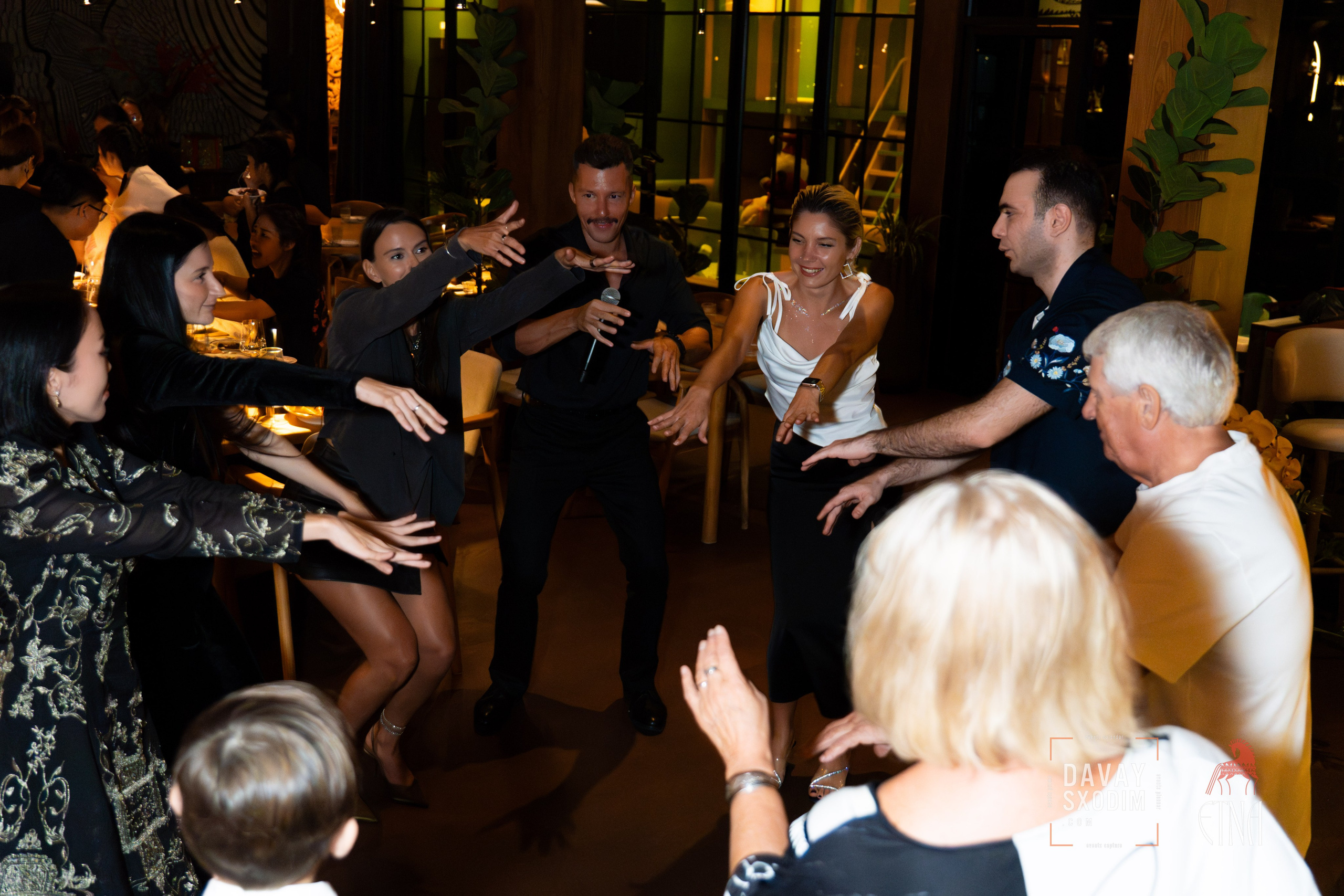 Новогодняя вечеринка | Фоторепортаж | Афиша | DAVAYSXODIM.com PHUKET. АФИША|ФОТОРЕПОРТАЖИ|ИВЕНТЫ|ПХУКЕТ