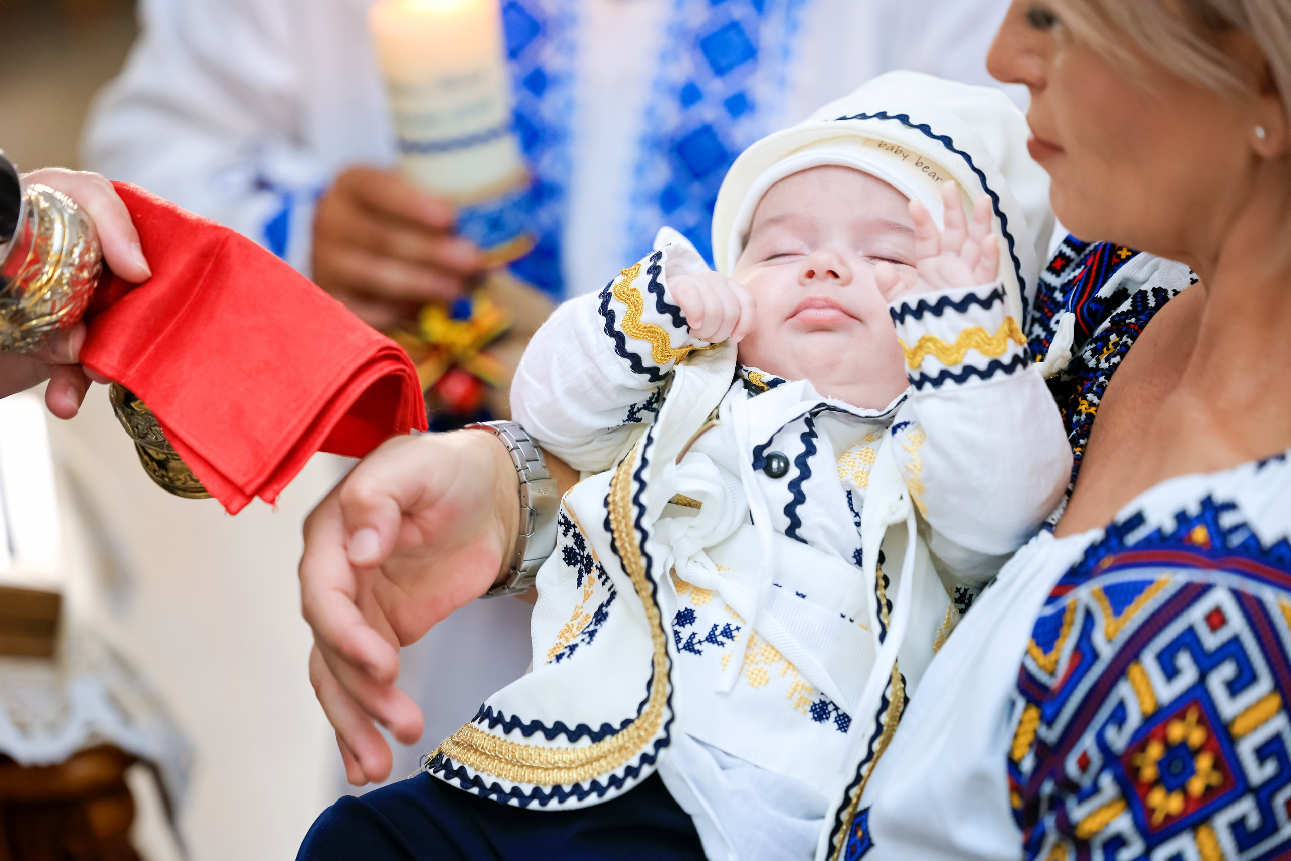 Andrei Sebastian. Moments By Gub