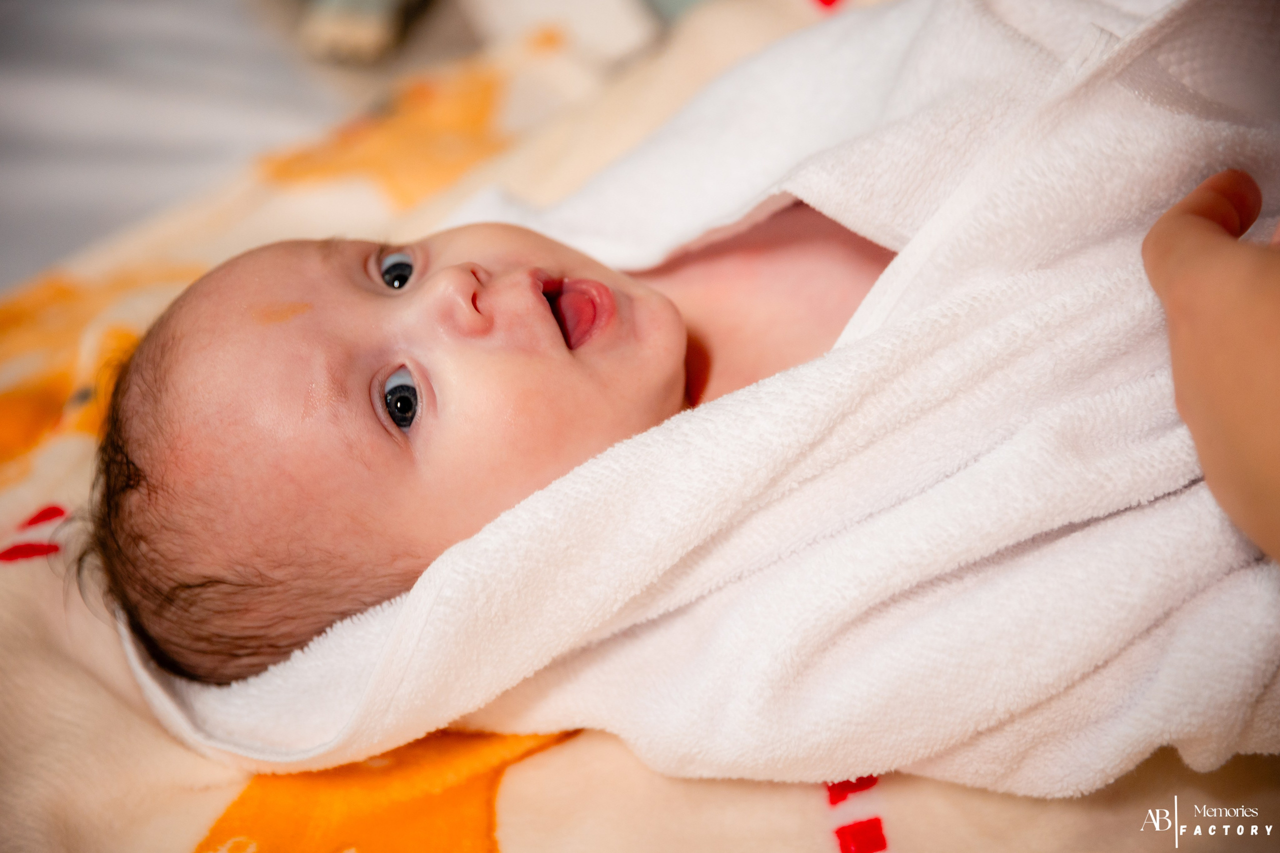 Baptism | Luna Maria. Bordeiionutfotograf