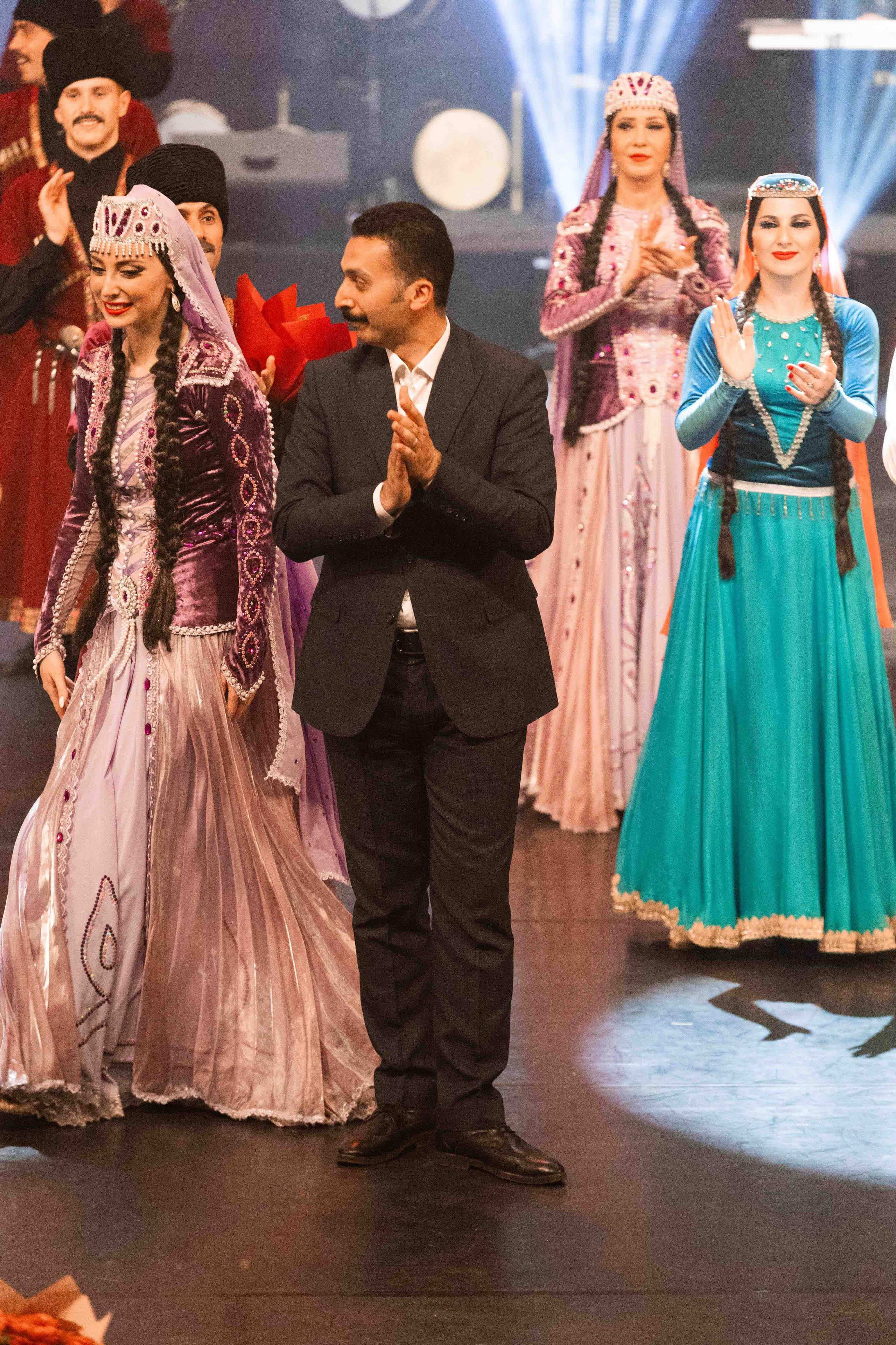 STATE DANCE ENSEMBLE. Wedding&Event photographer Ismail Rzayev in Baku