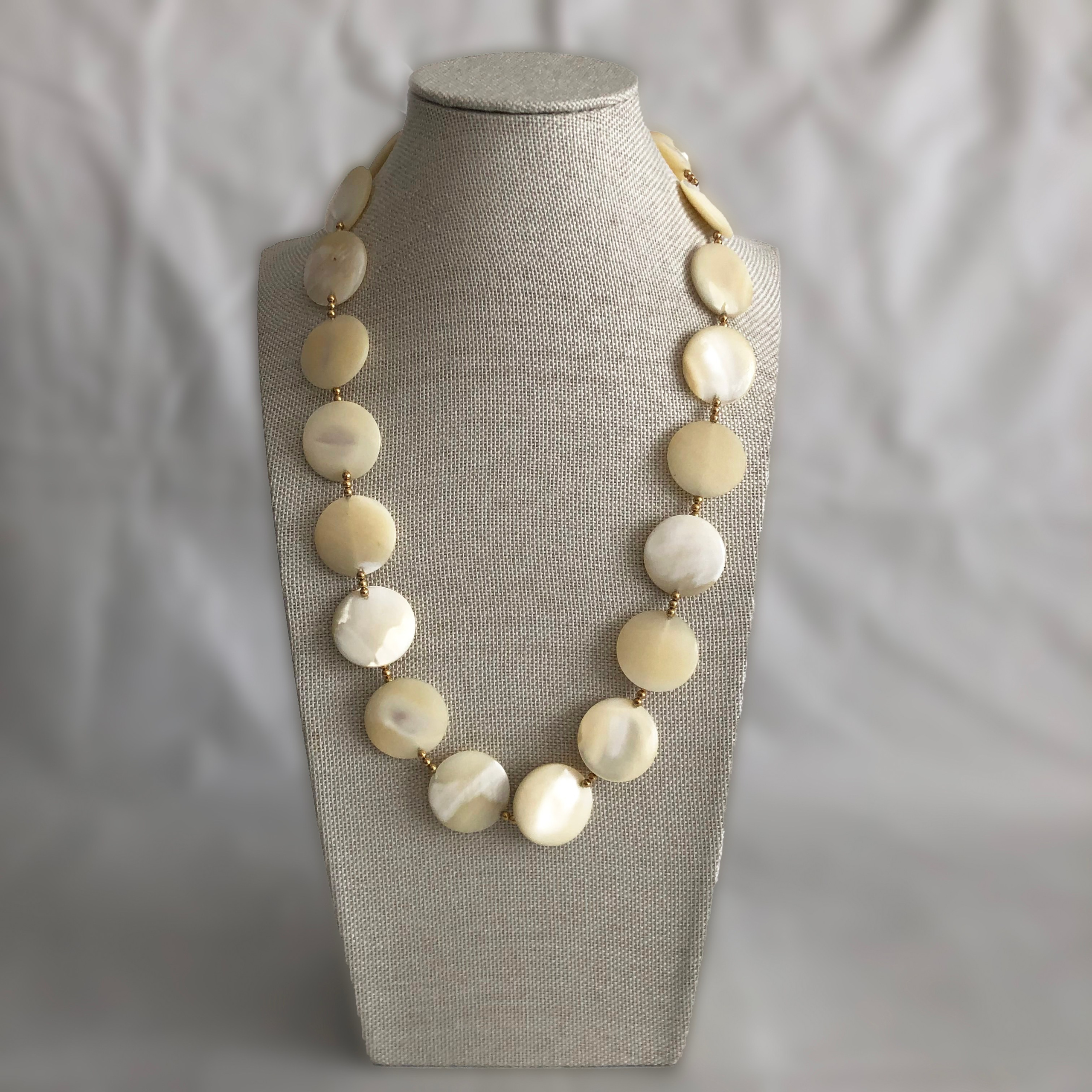 Pearlnecklacebutton. Современнные и актикварные украшения в Барселоне, Москве и Санкт-Петербурге