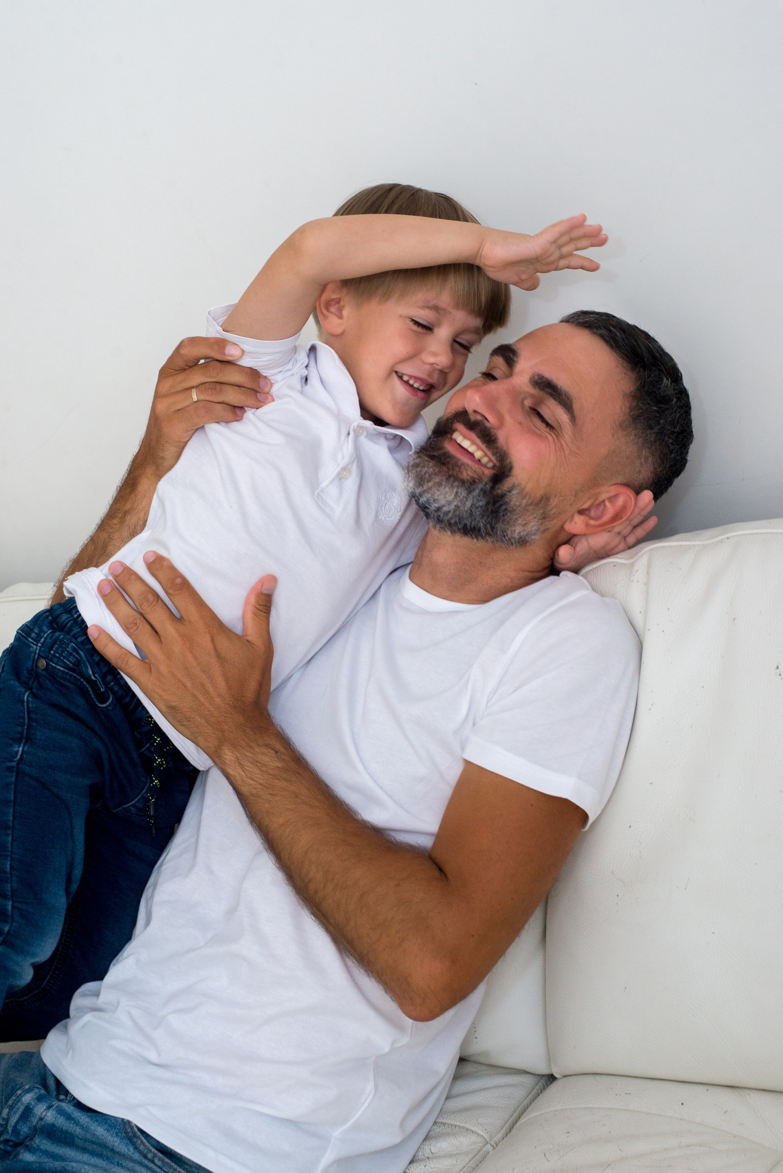 Катя, Андрей Мирон и Лео. Визуальный брендинг