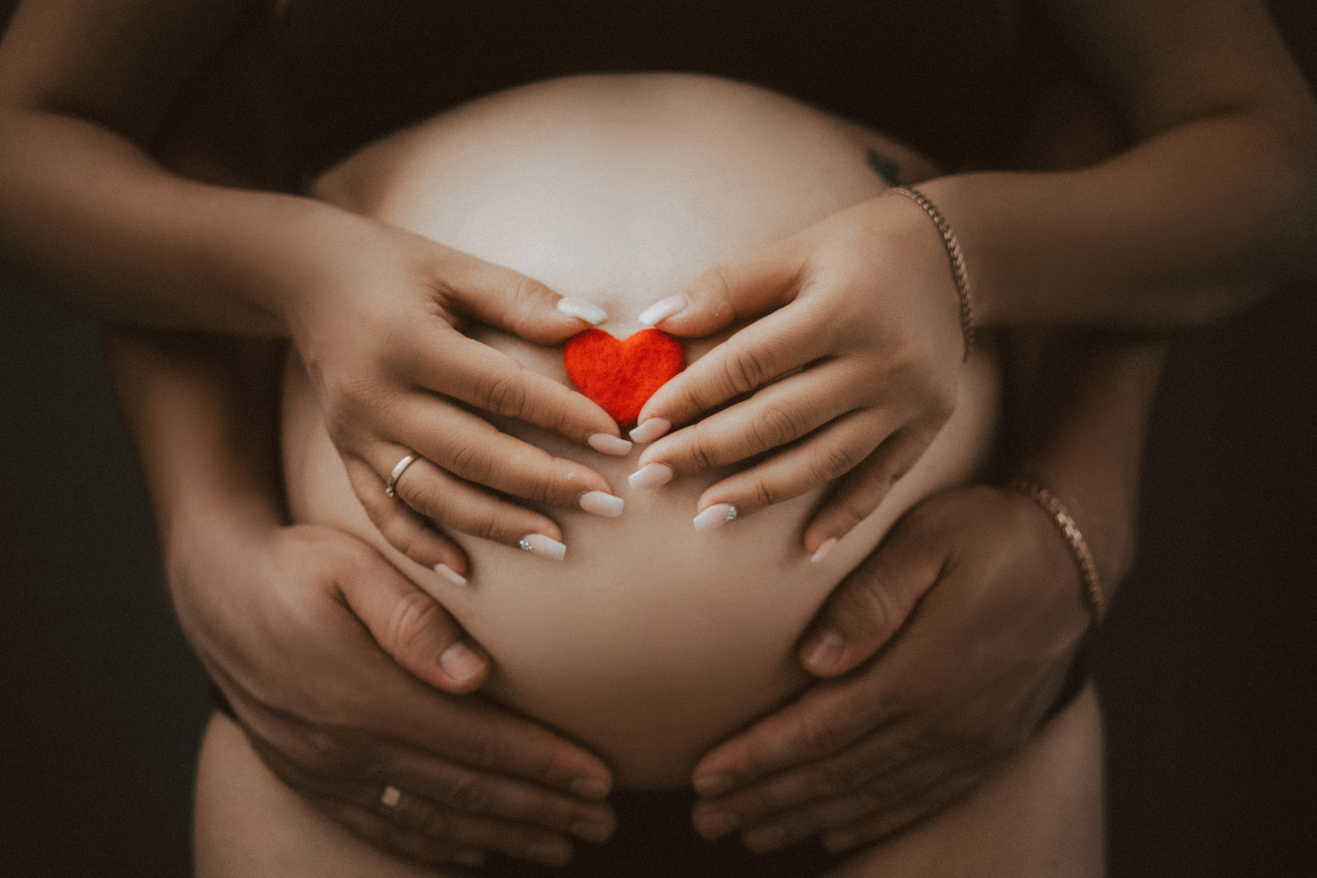 BABYBAUCH. Neugeboren und Babybauchfotoshooting in Cloppenburg