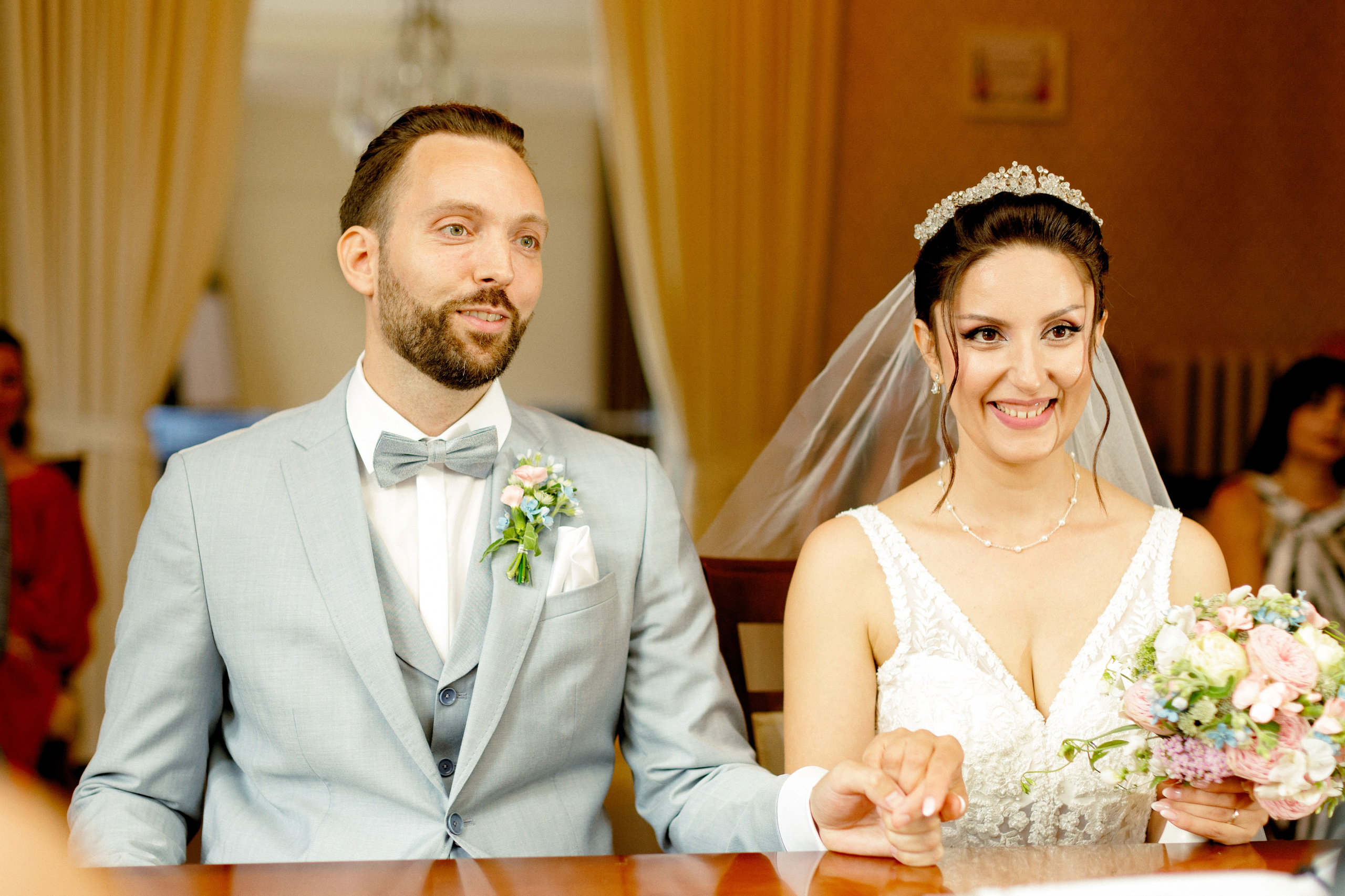 Hochzeitsfotografie in der Weißen Villa Elmshorn | Historischer Charme in Schleswig-Holstein. Hochzeitsfotograf und Hochzeitsvideograf aus Hamburg | Roka21Film