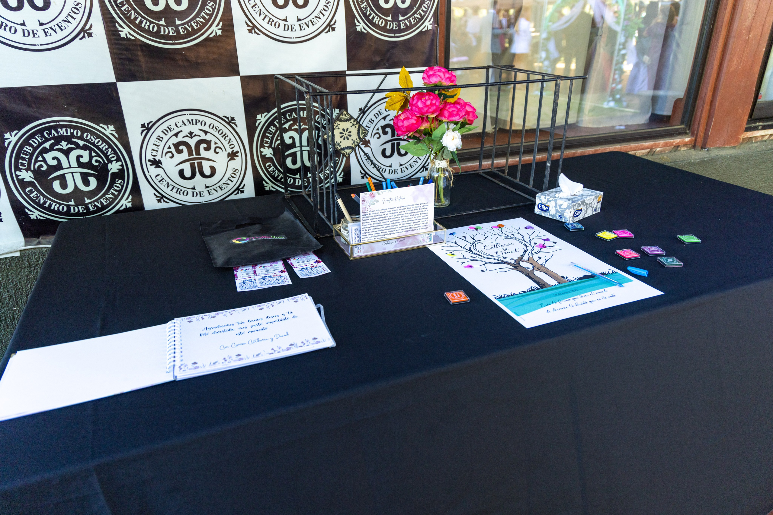 Katherin y Daniel. Dinka & Emilio - El arte de preservar lo que no se repite