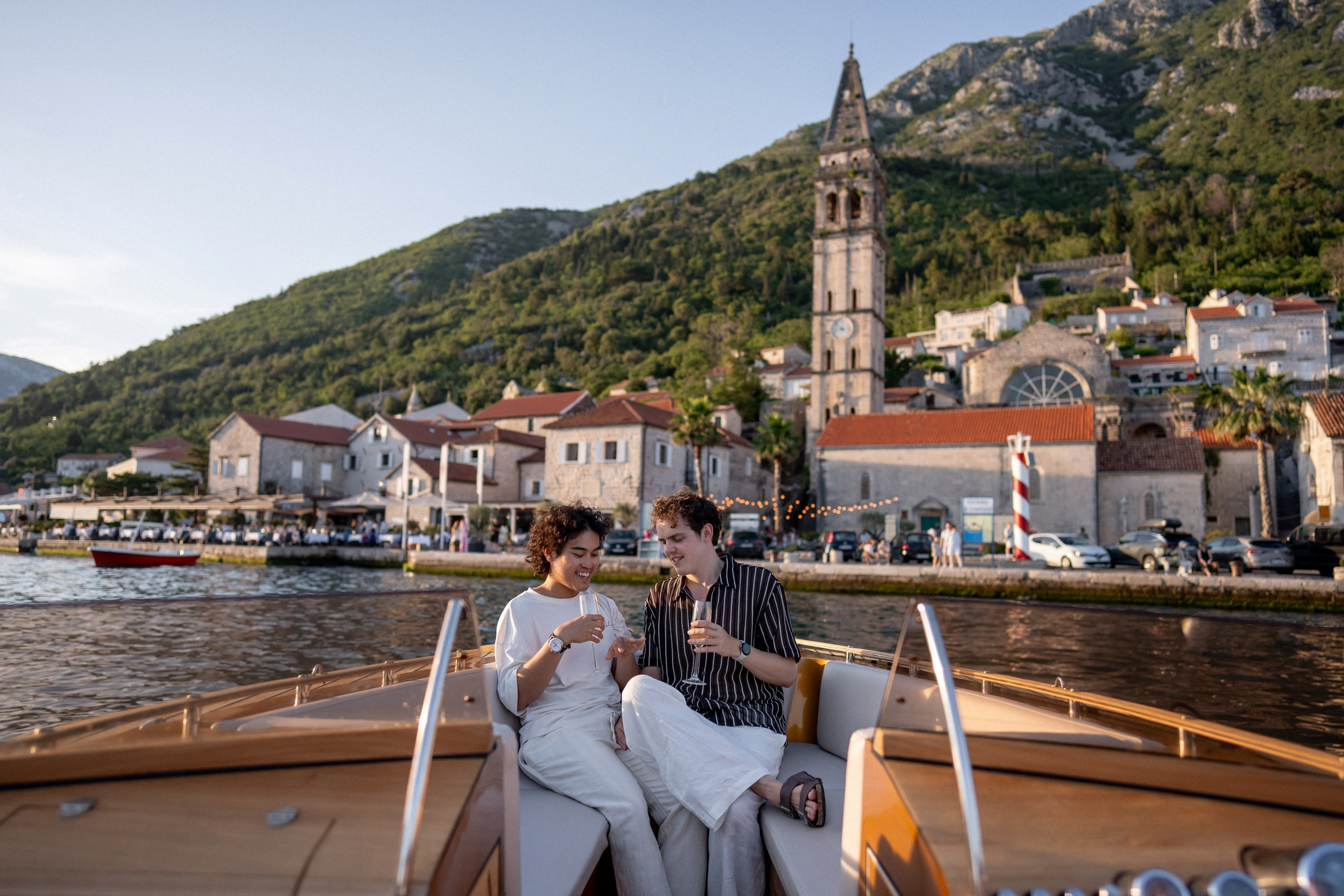 Perast Boat Proposal. Trouwfotograaf & videograaf in Montenegro | Maria & Vasilii