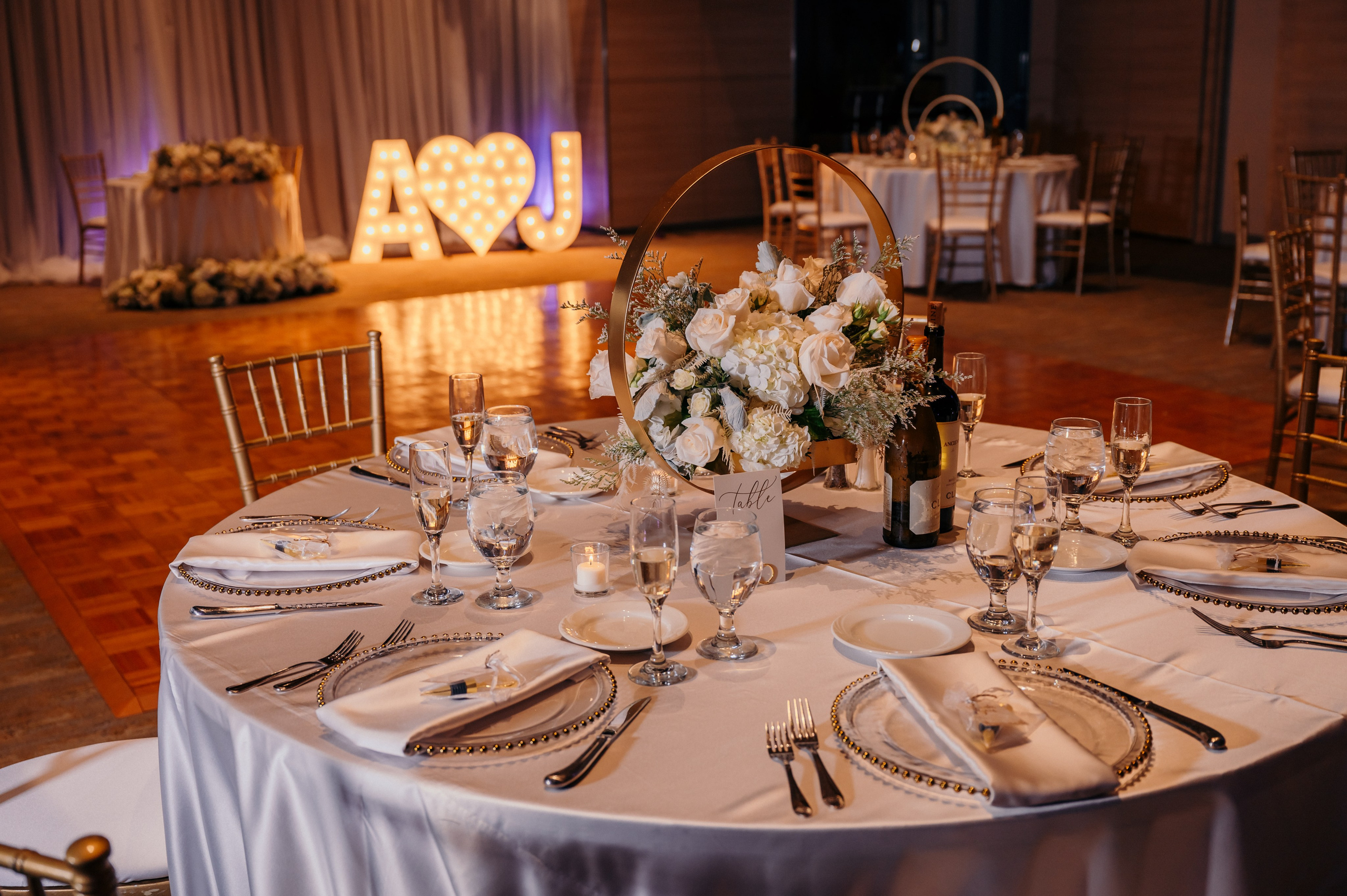 Wedding photo shoot. Wedding photographer. Wedding, maternity and family photographer in Charlotte Tasha Minn