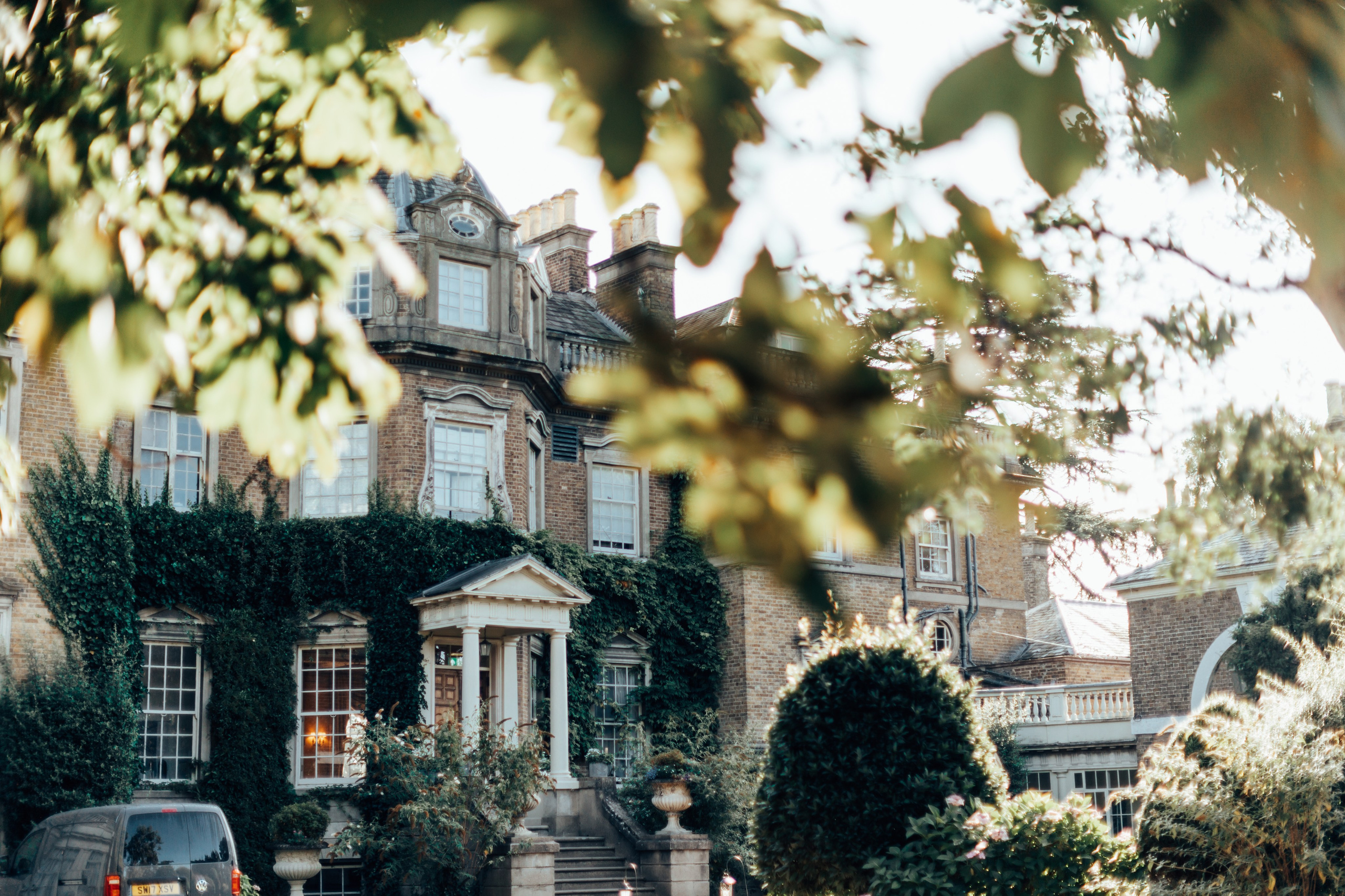 GEMMA + BIANCA. Main