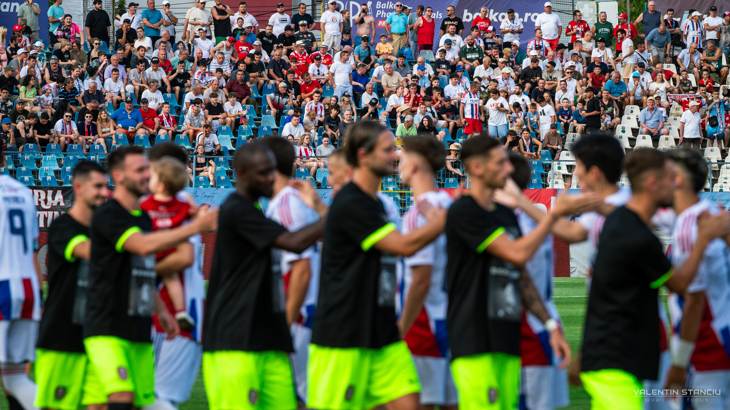 Otelul Galati — CFR Cluj. Fotograf de Sport, Portret, Produs, Corporate, Cultural și Evenimente în Galați | Valentin Stanciu