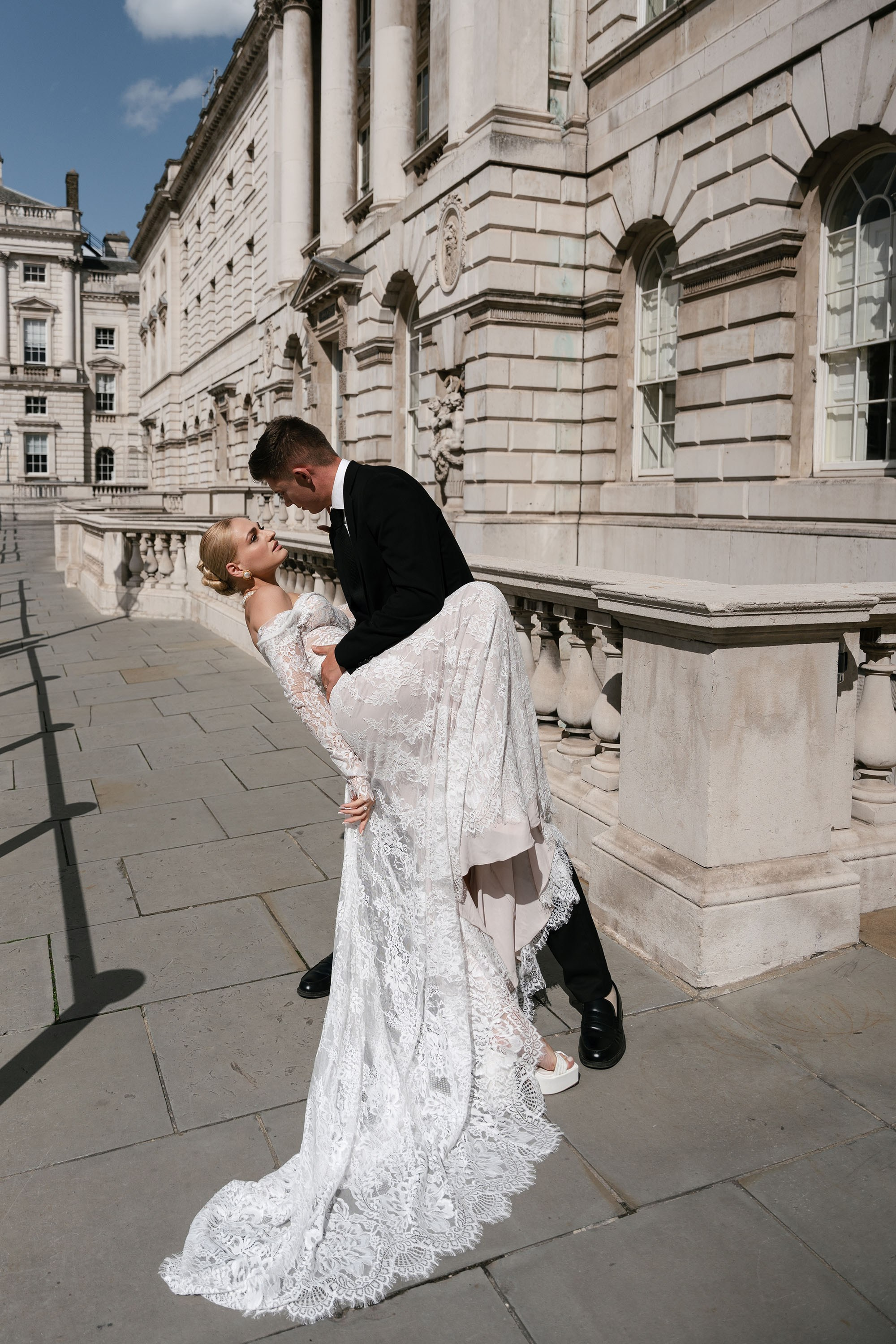 Anhelina and Dmytro. Fotógrafos de bodas de destino y creadores de contenido con base en España