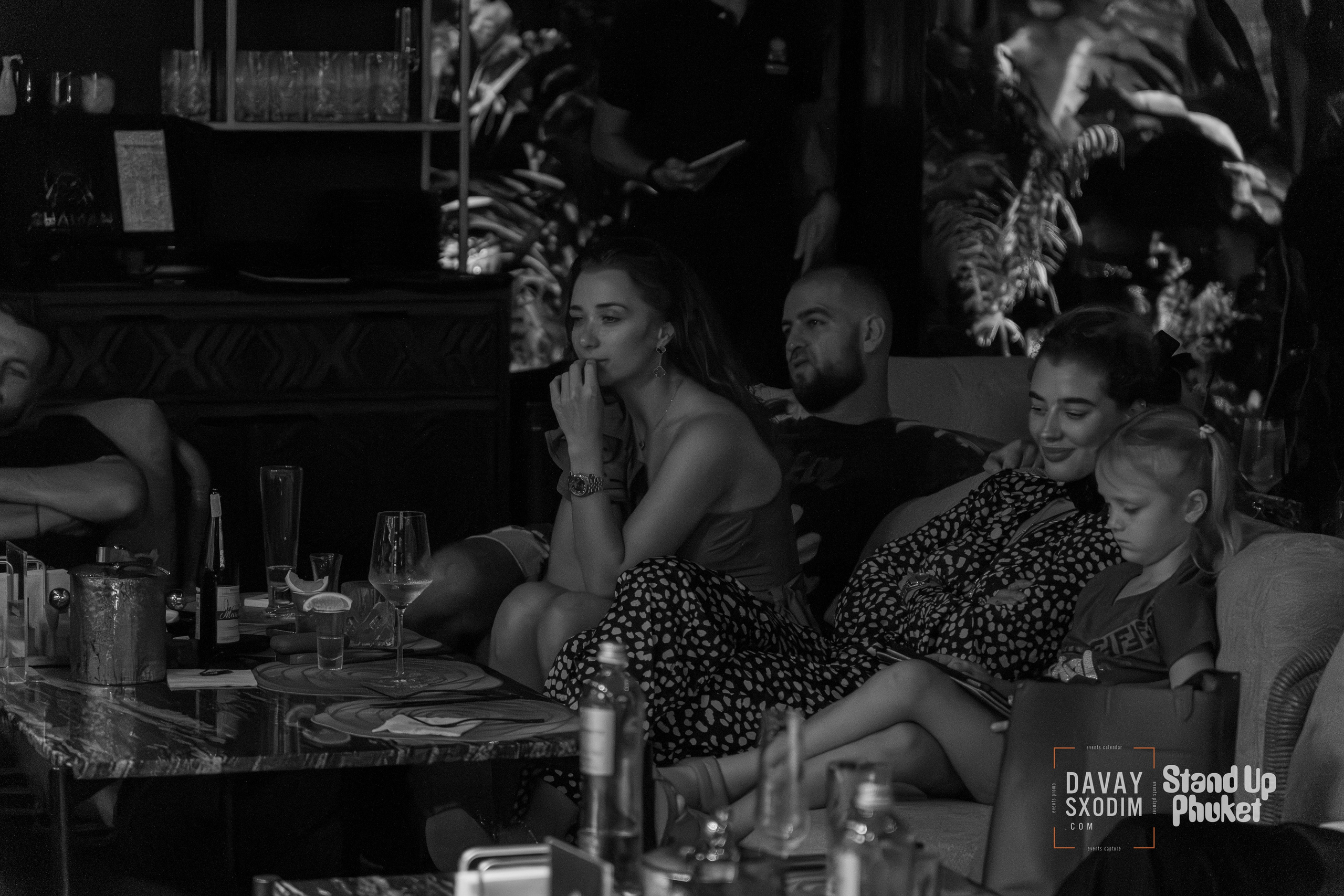 Standup Влада Лапина | Фоторепортаж | Афиша | DAVAYSXODIM.com PHUKET. АФИША|ФОТОРЕПОРТАЖИ|ИВЕНТЫ|ПХУКЕТ