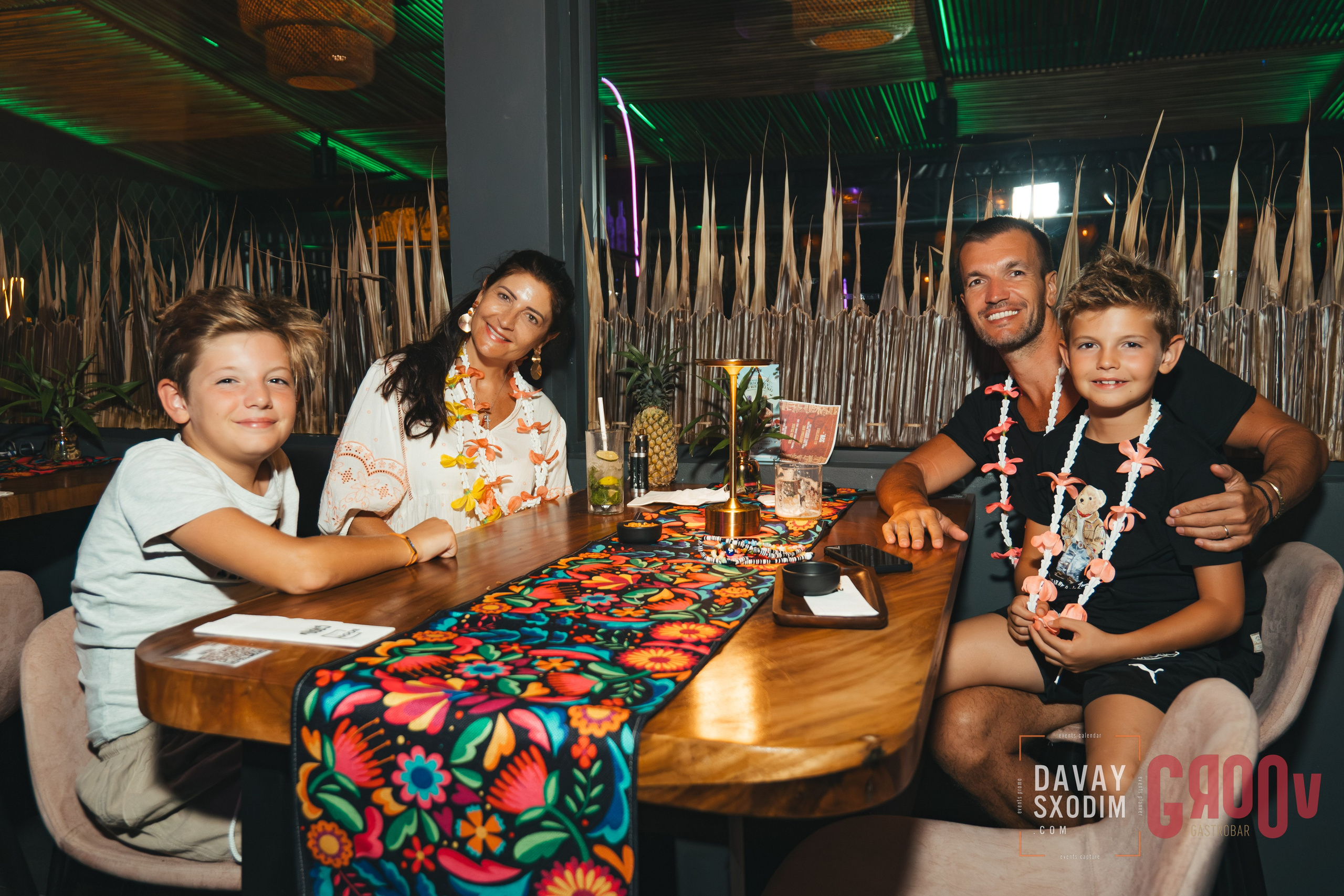 Вечеринка Tiki Twilights | Фоторепортаж | Афиша | DAVAYSXODIM.com PHUKET. АФИША|ФОТОРЕПОРТАЖИ|ИВЕНТЫ|ПХУКЕТ