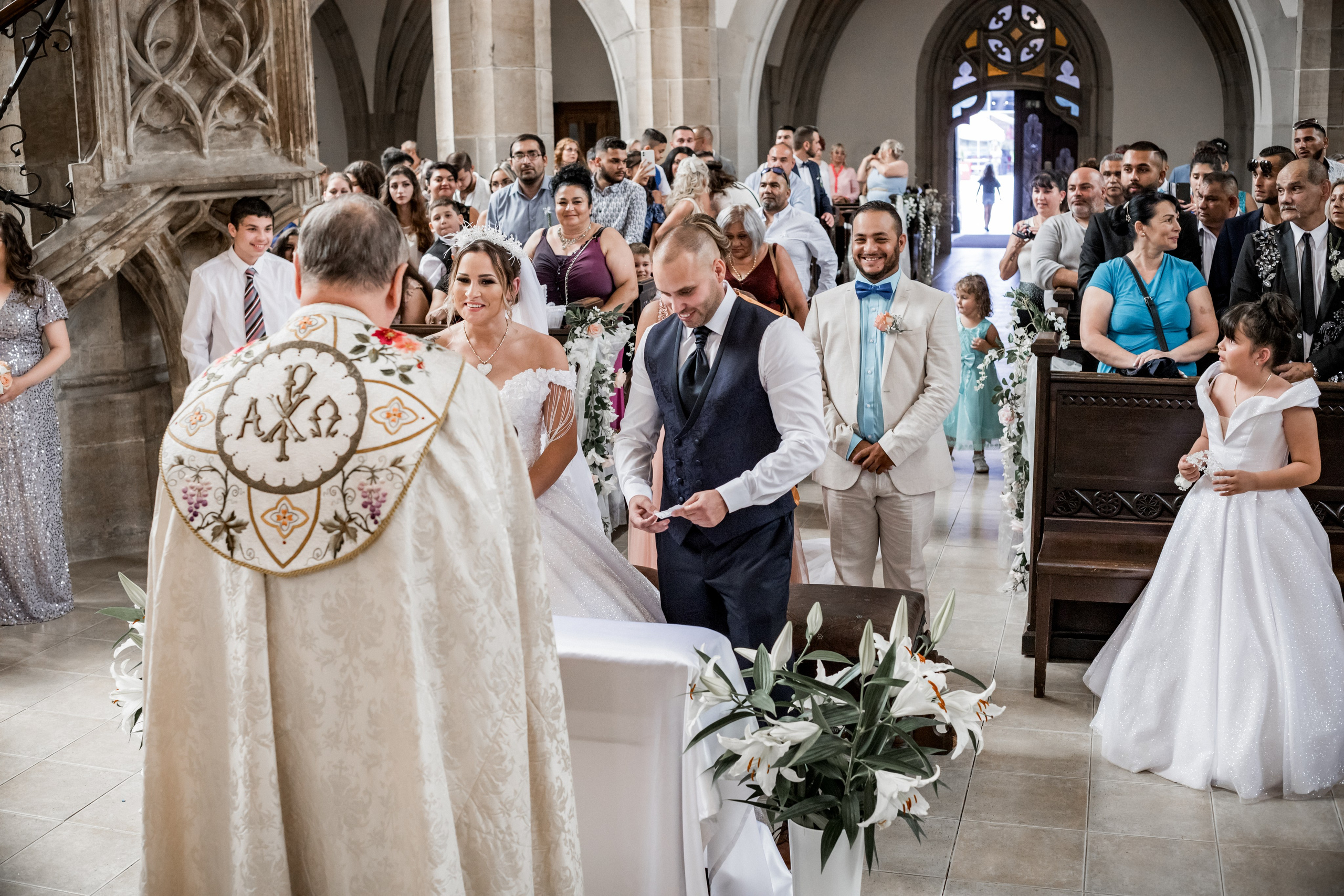 Pavel & Yveta. Svatební fotograf a kameraman v Česku a po celé Evropě — Teplice, Ústí nad Labem, Praha, Drážďany