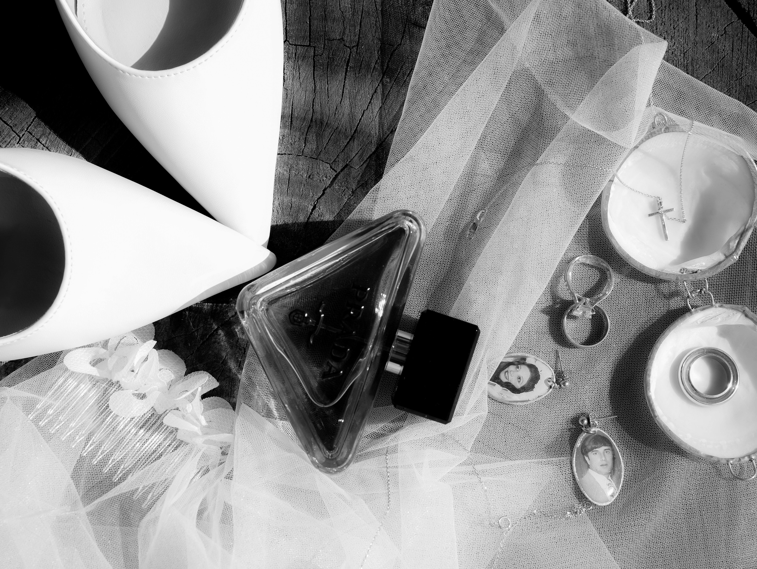 Details during the wedding photo shoot in Tbilisi