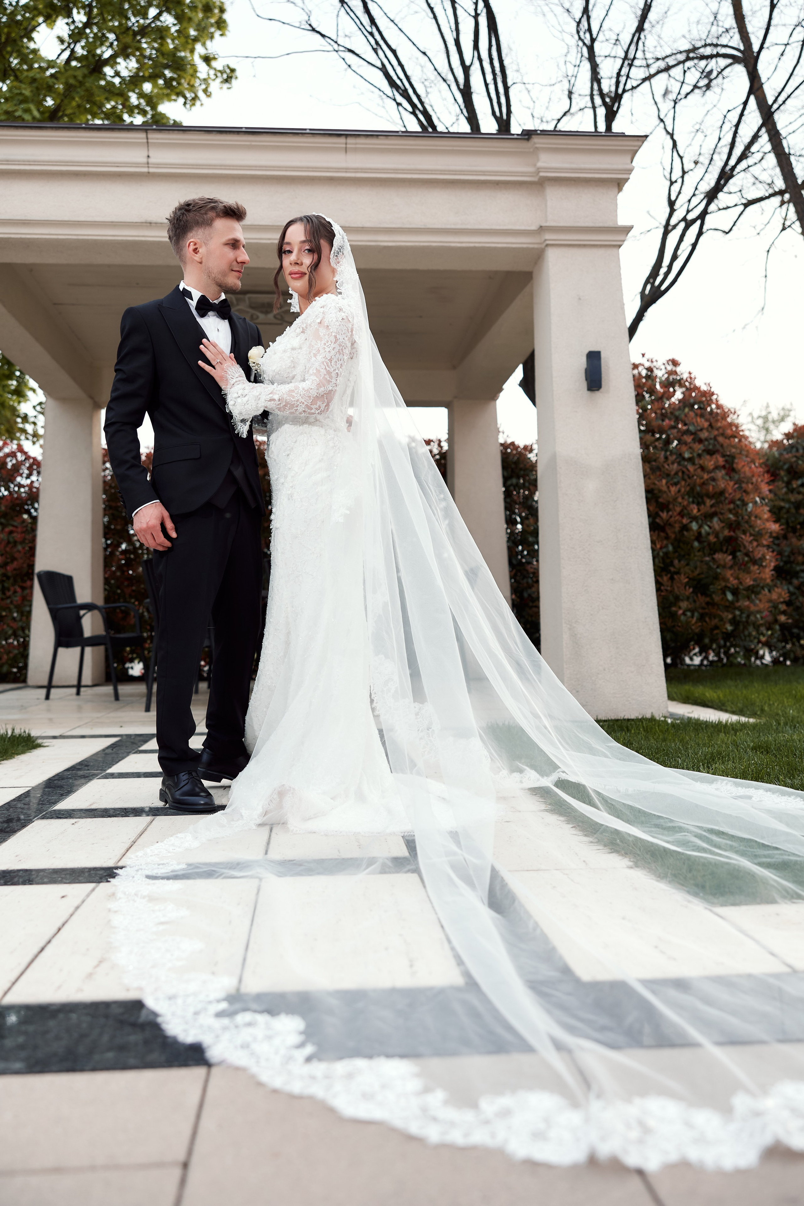 Emil & Cristina. Photographer Luca Medieșan